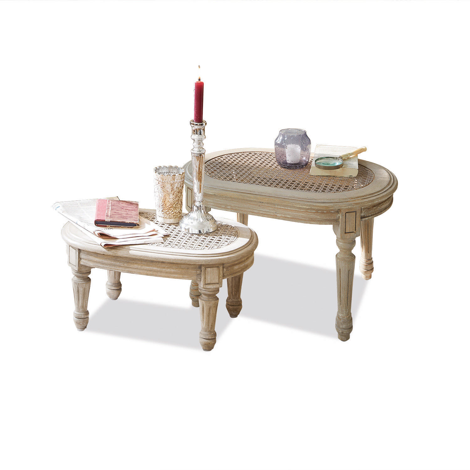 Lot de 2 tables d’appoint Dronne Ensemble de deux tables basses en bois clair avec plateau ajouré beige pour salon élégant