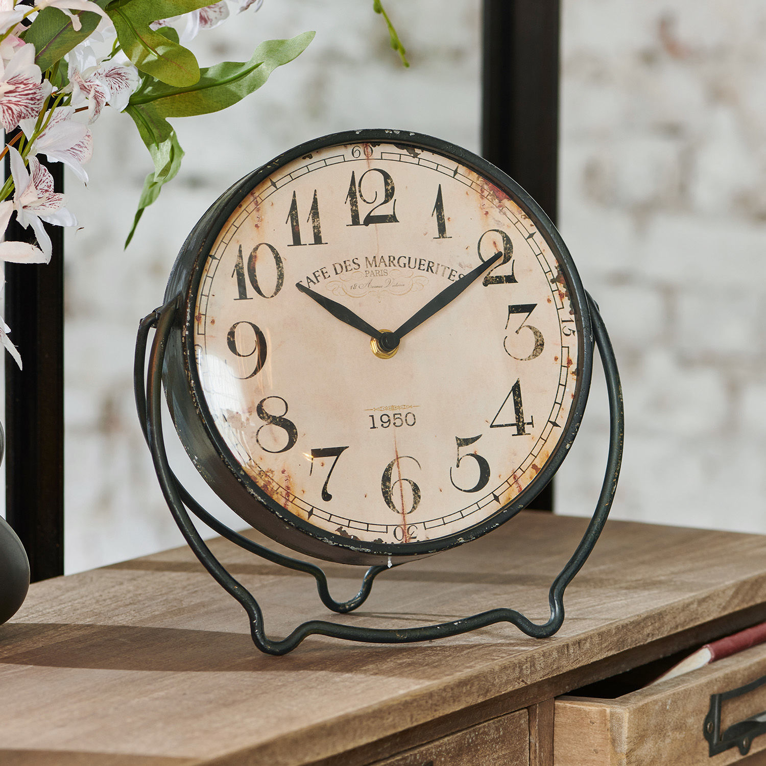 Horloge Falaise Horloge de table ronde avec cadre en métal noir et cadran vieilli style vintage