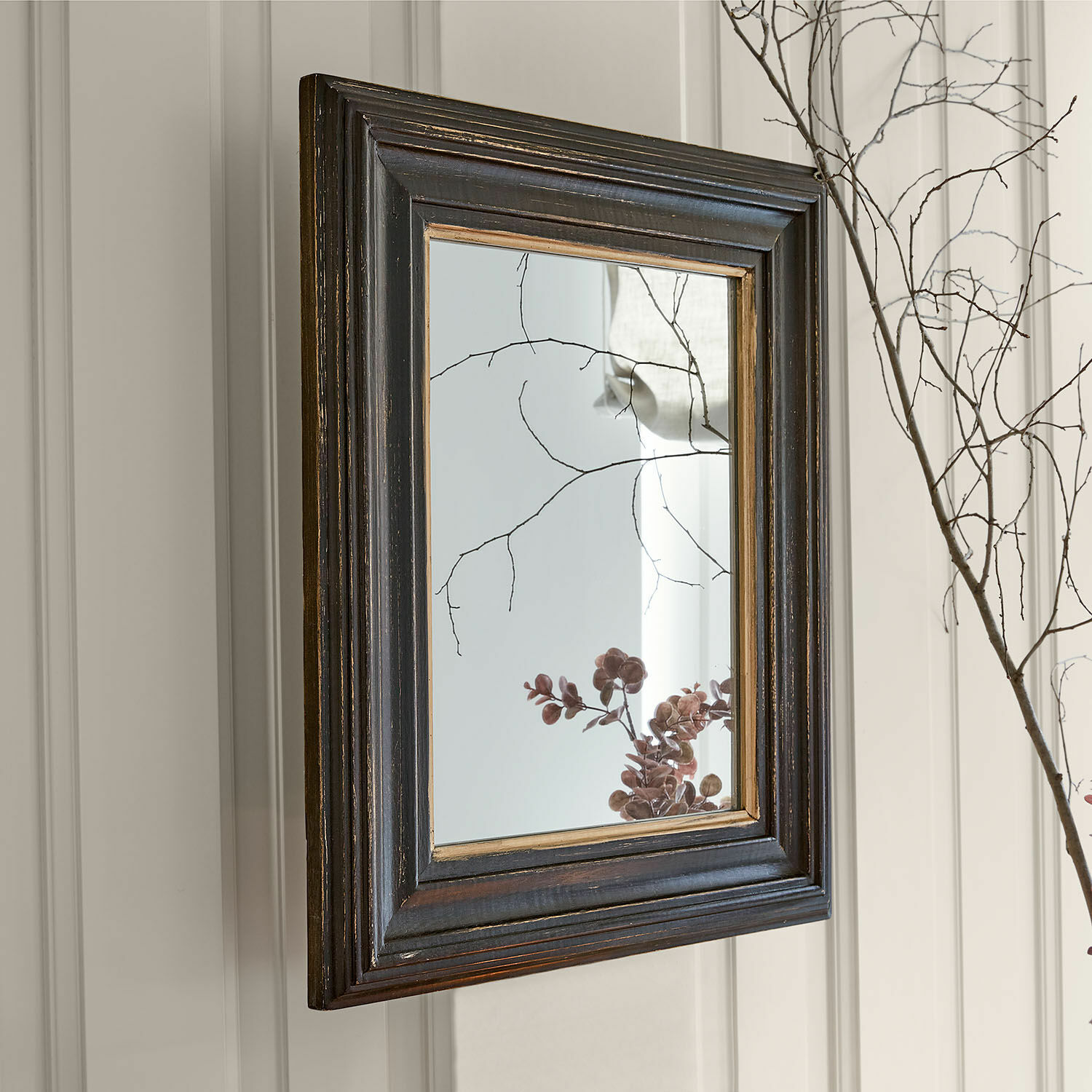 Miroir Valcienne Miroir rectangulaire en bois foncé avec cadre orné, décoration murale élégante