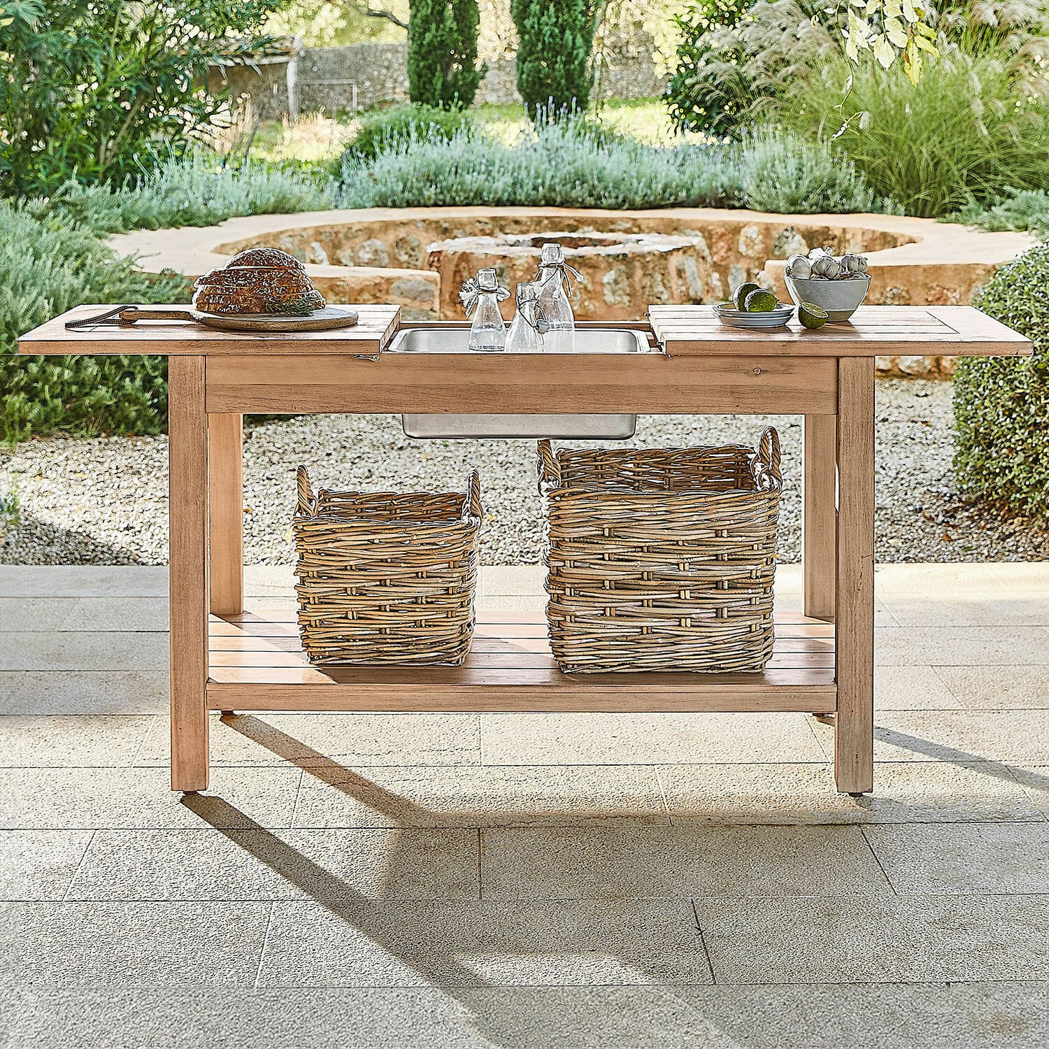 Table de rempotage FSC®-100% Venzone