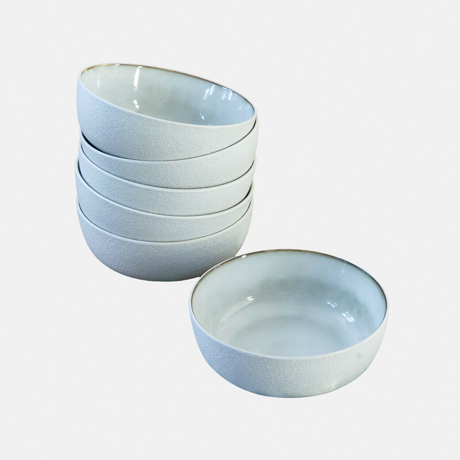 Lot de 6 bols Eiruna Ensemble de cinq bols en céramique blanche à texture mate avec bord doré délicat