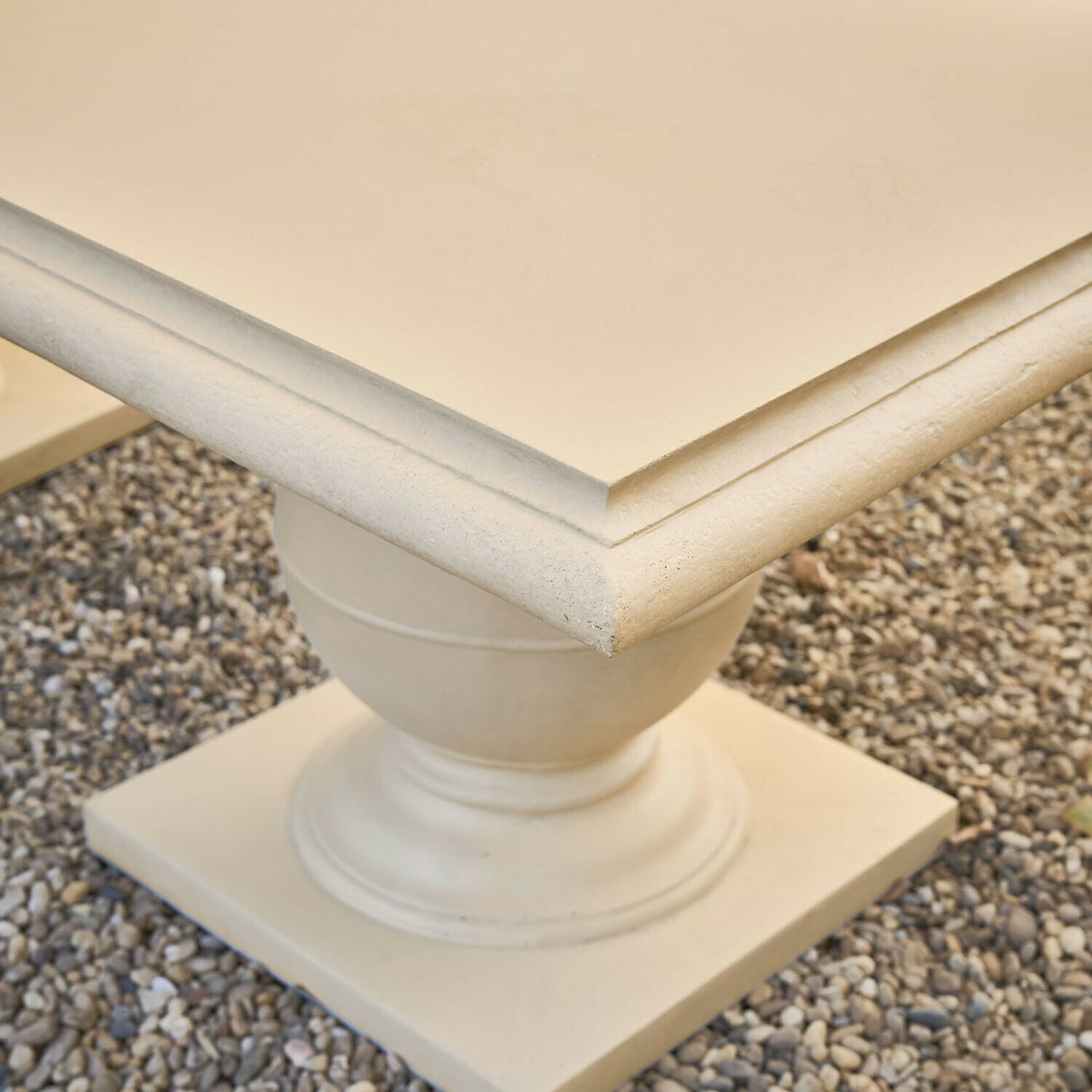 Table Talvero