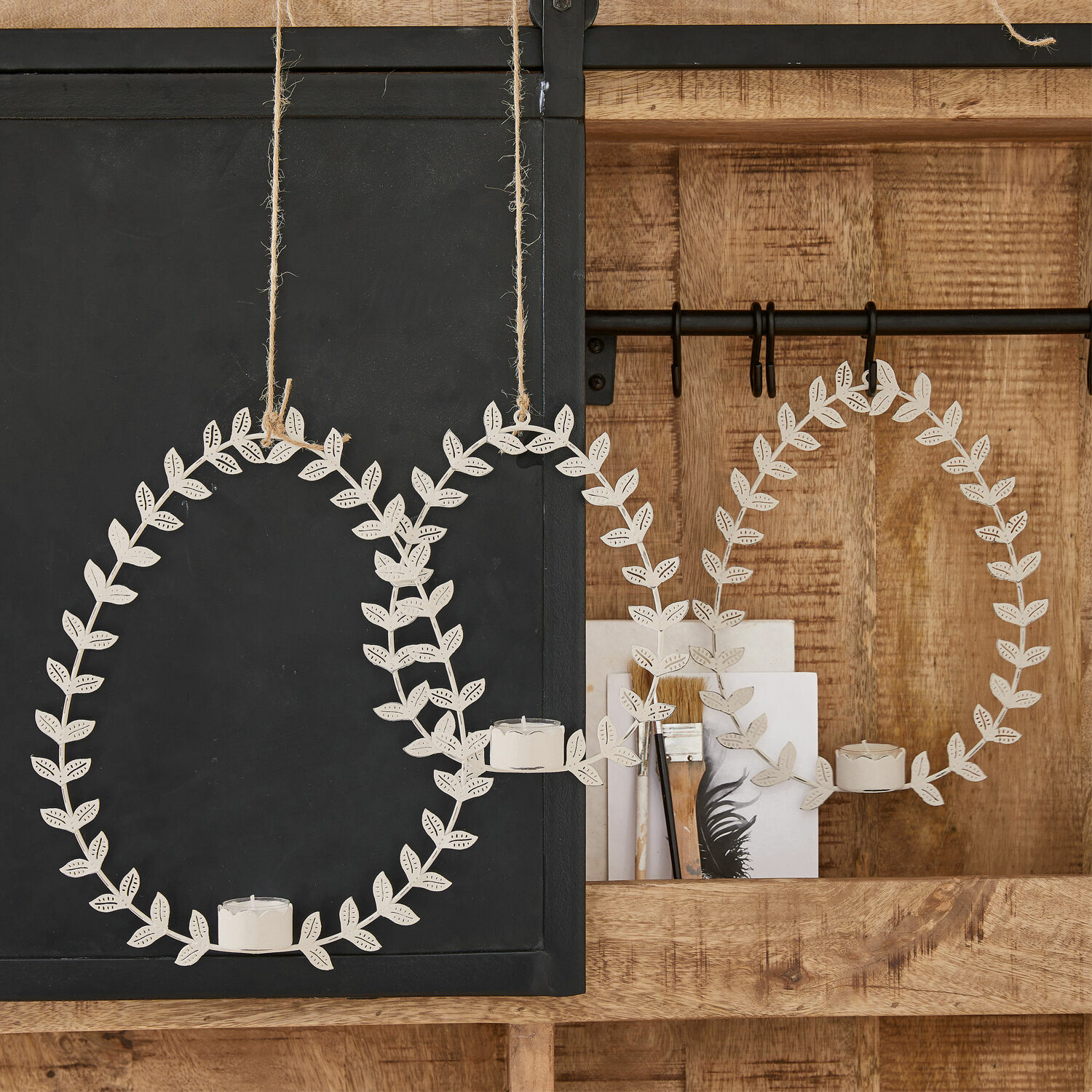 Lot de 3 photophores à suspendre Guelph Suspensions métalliques blanches en forme de feuilles avec support pour bougie, décoration rustique