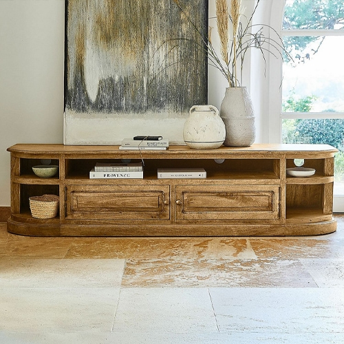 Meuble TV bas en bois naturel avec étagères et tiroirs pour salon élégant