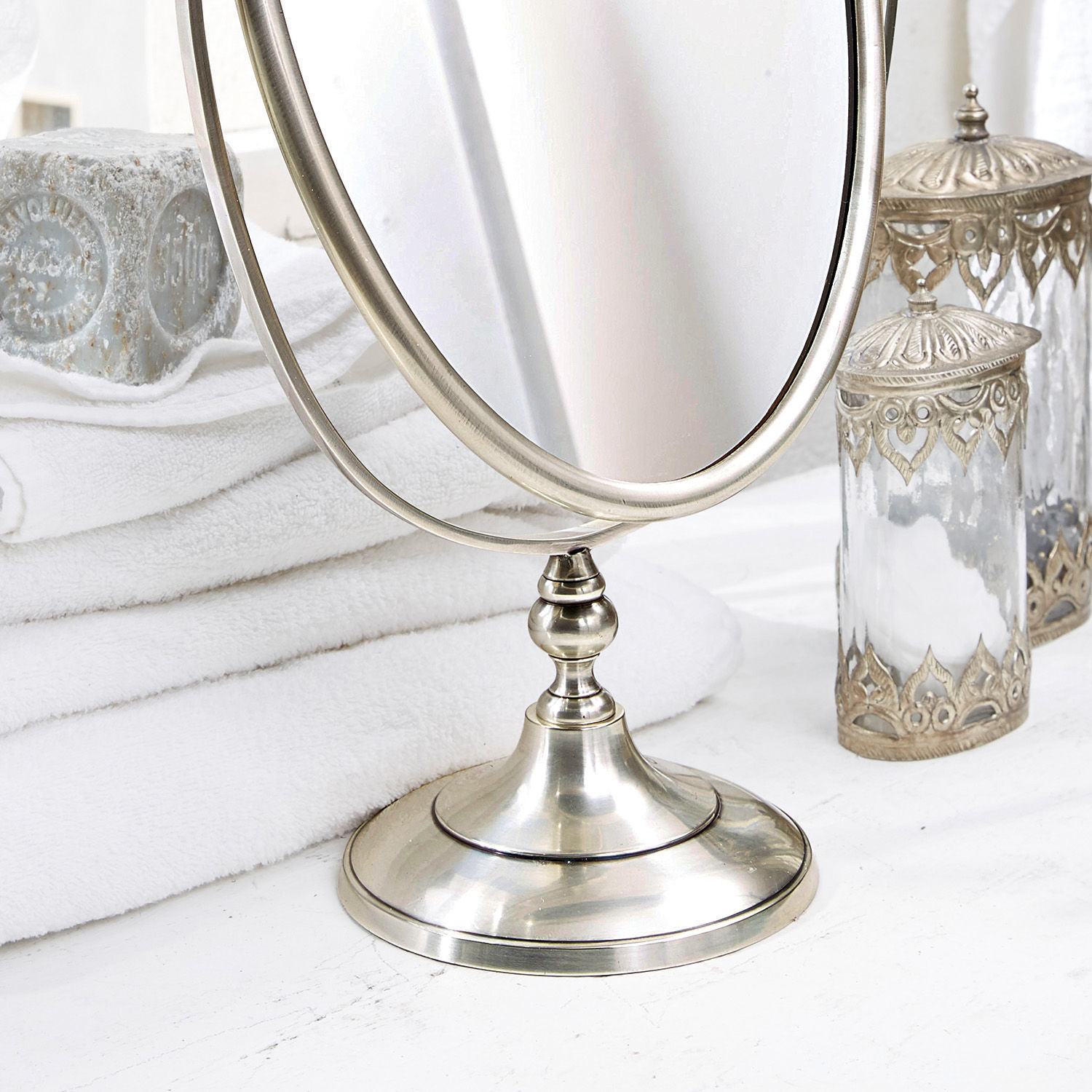 Miroir cosmétique Isernia