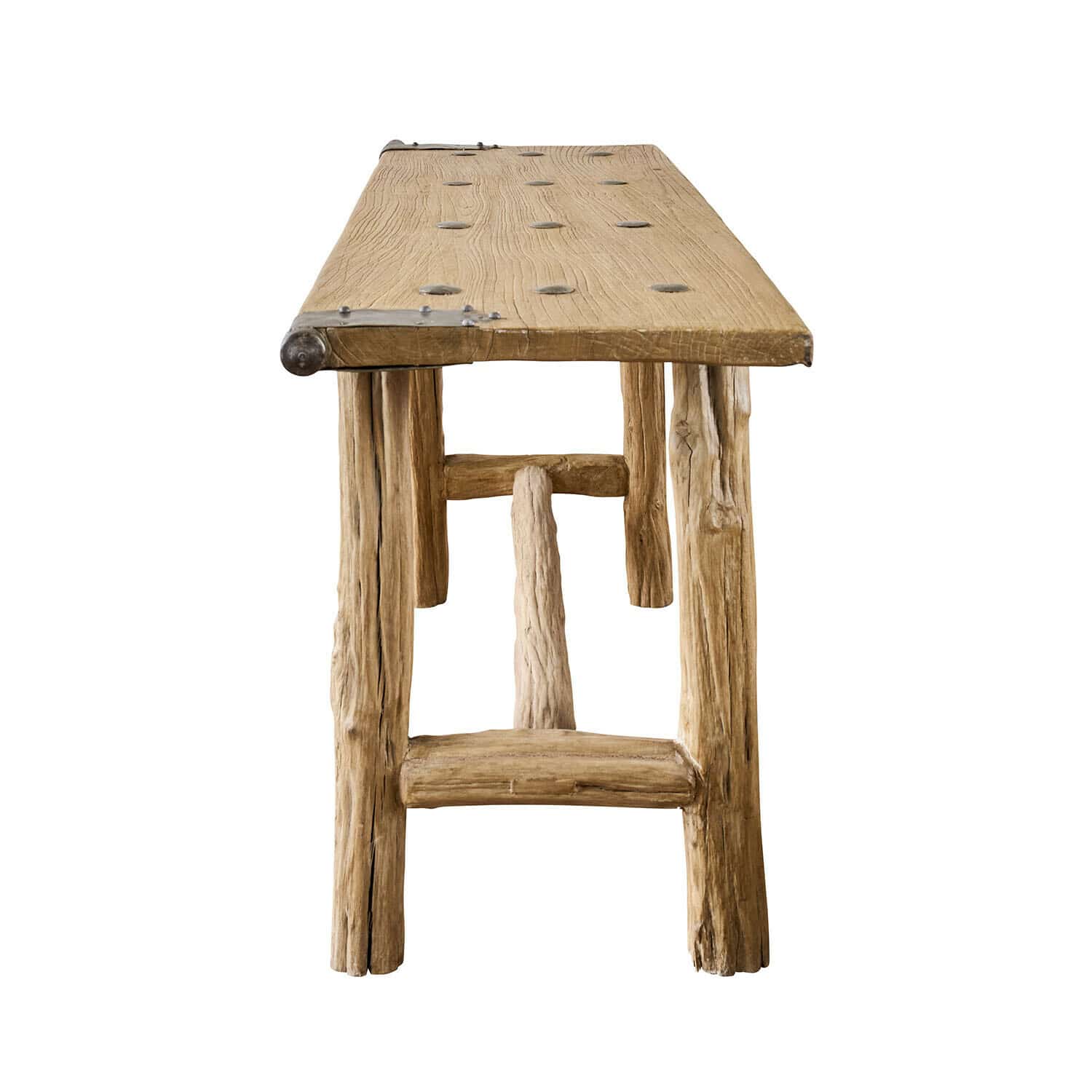 Table Crestmoore