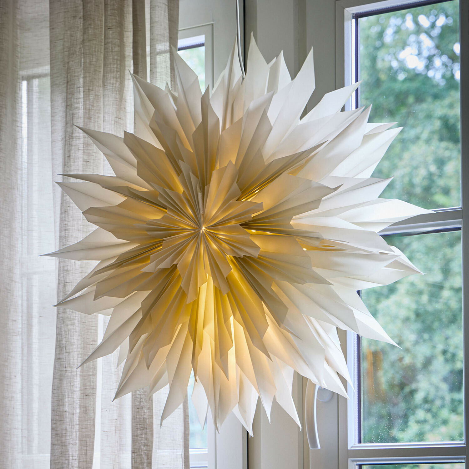 Étoile lumineuse en papier Tindrae