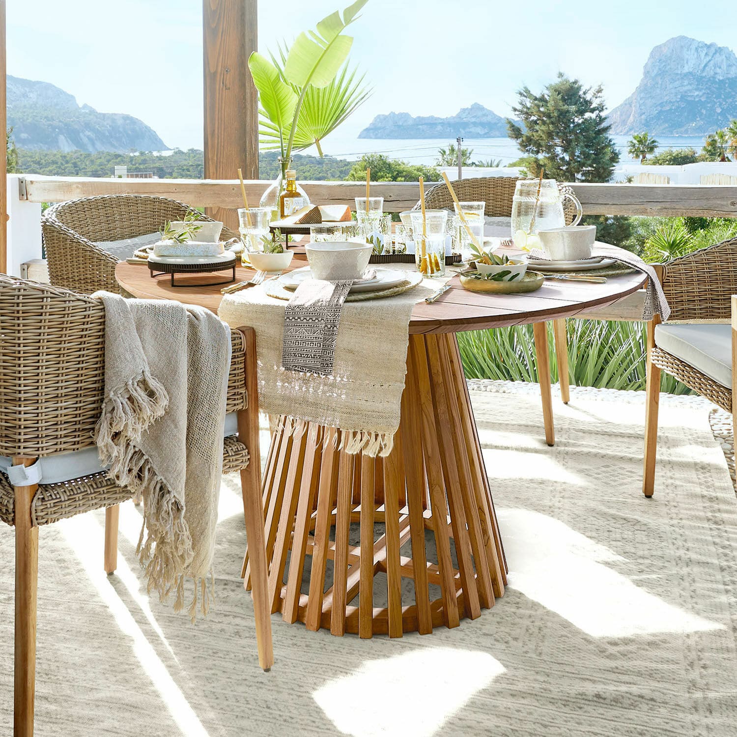 Table Branfield