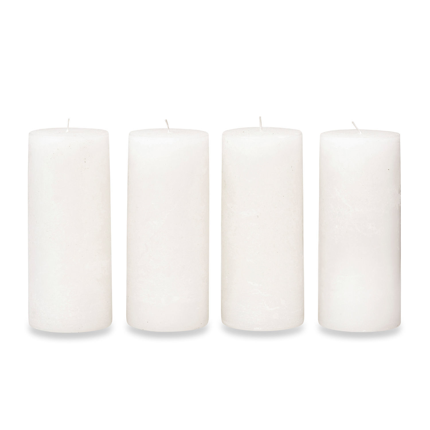 Lot de 4 bougies Homel Ensemble de quatre bougies cylindriques blanches en cire pour décoration et éclairage intérieur