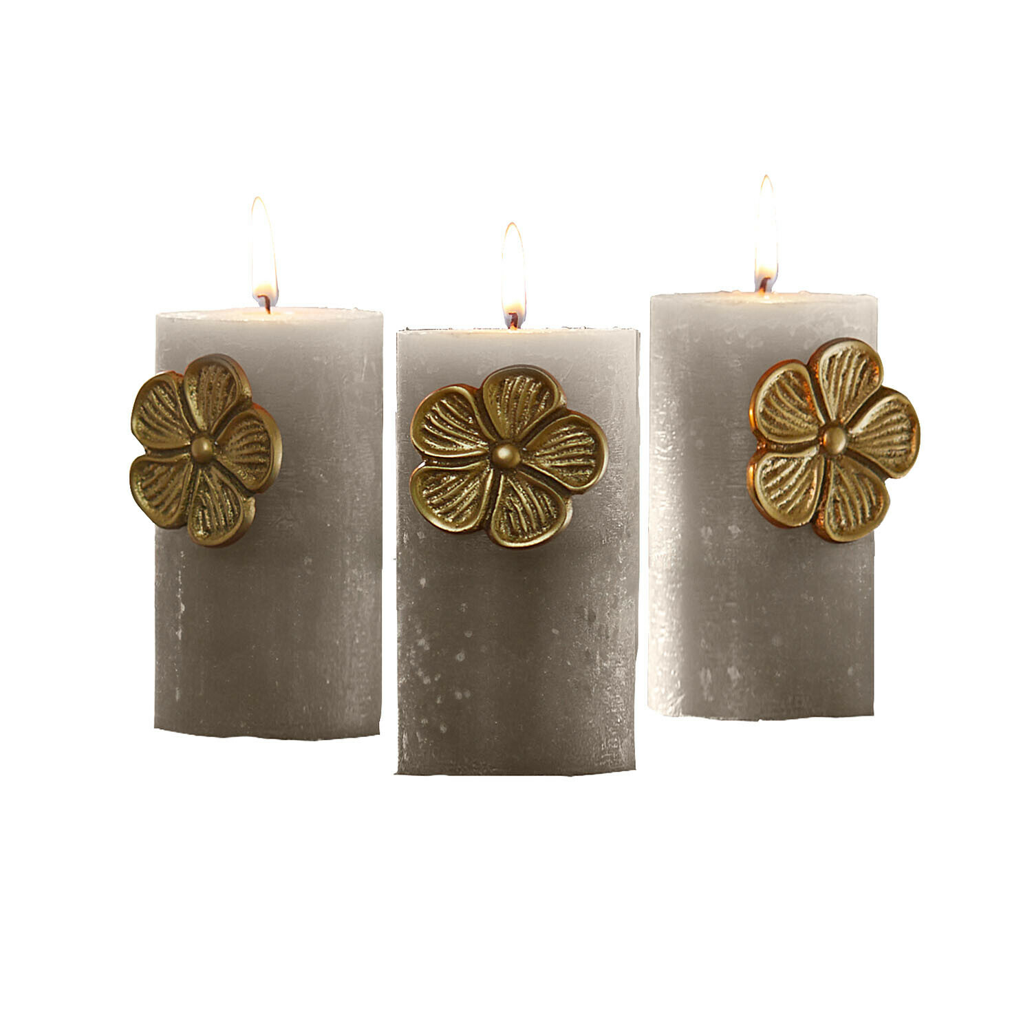 Lot de 3 pin’s décoratifs Olevir Trois bougies grises avec ornement fleur dorée, décoration intérieure et éclairage ambiance.