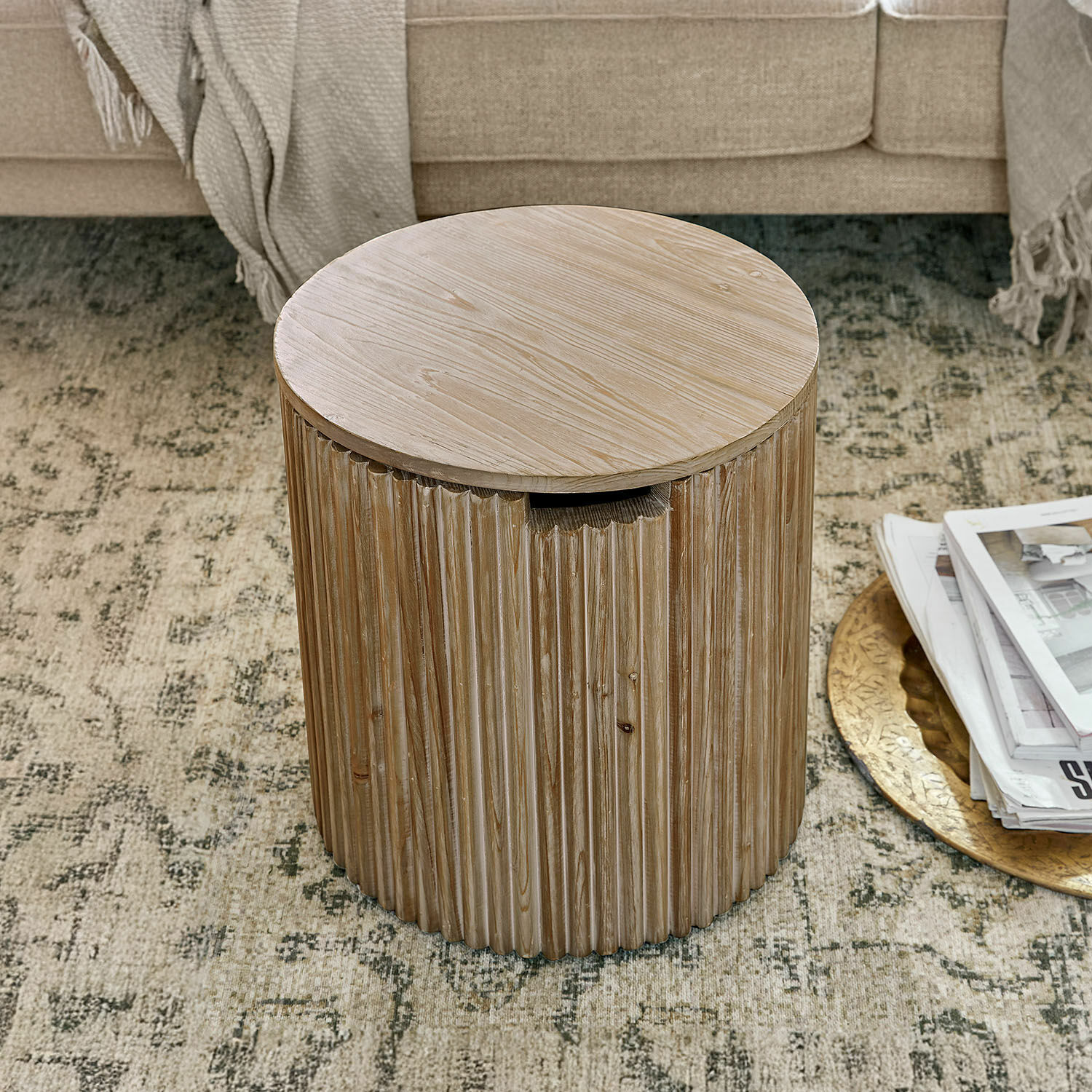 Table d’appoint Saintouré