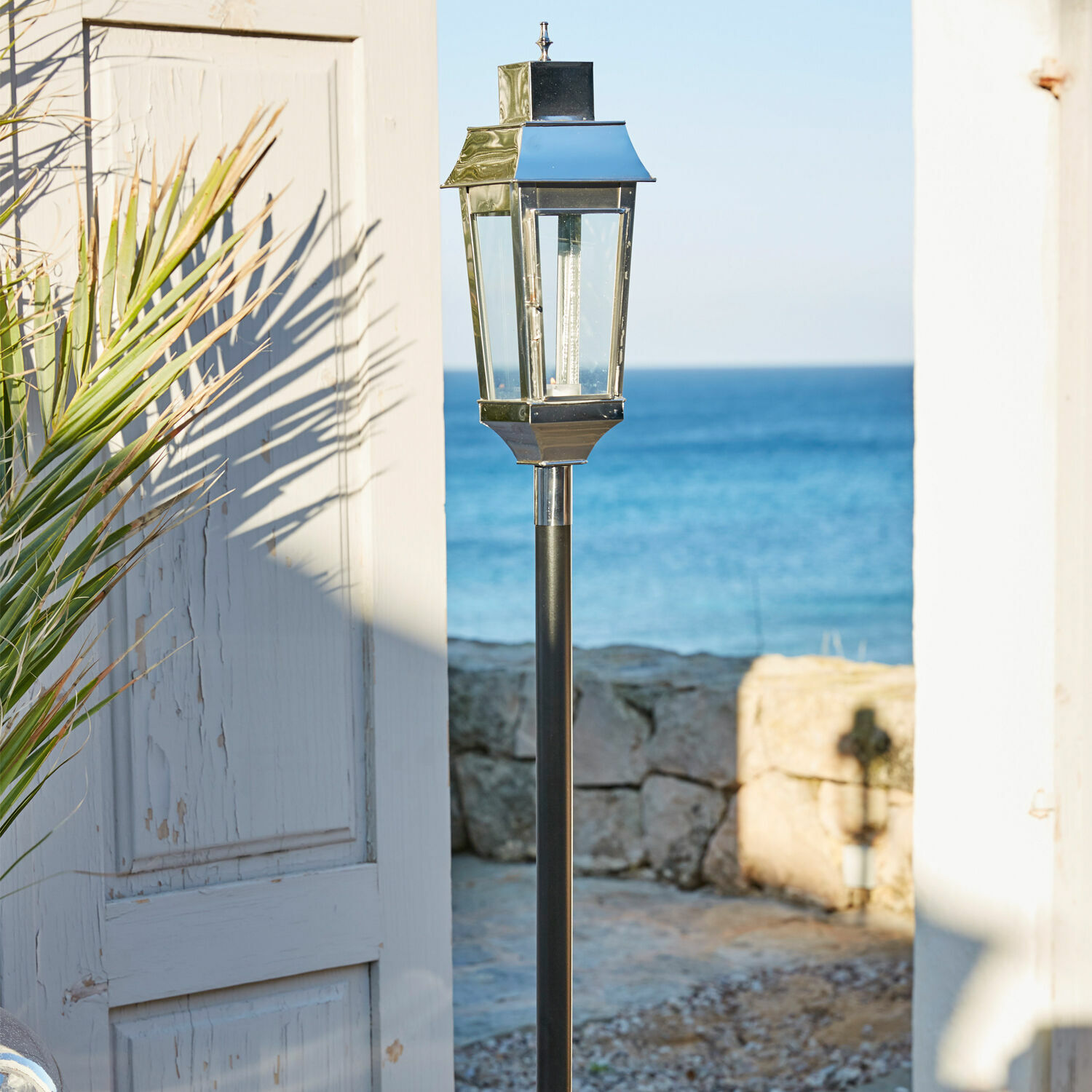 Lanterne Fenella Lanterne de jardin en acier inoxydable noire et argentée pour éclairage extérieur décoratif