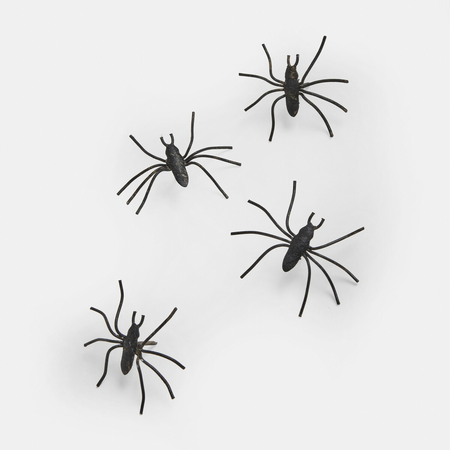 Lot de 4 pin’s décoratifs Gwynetha