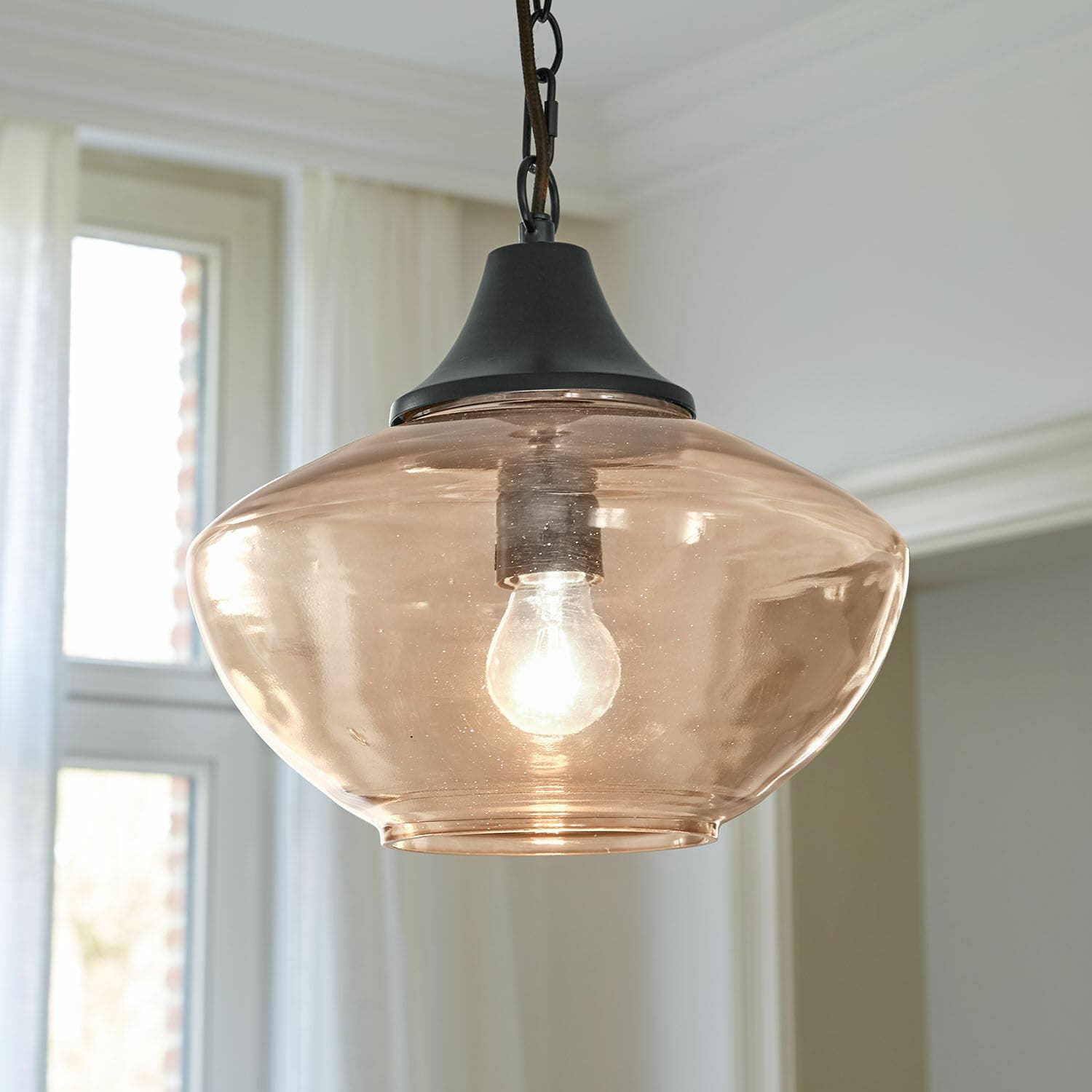 Suspension Nerilane Suspension en verre ambré avec support en métal noir, éclairage intérieur moderne