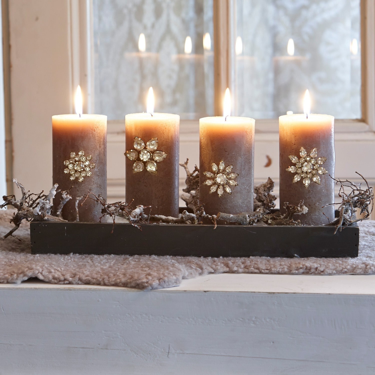 Lot de 4 pin's décoratifs Féron