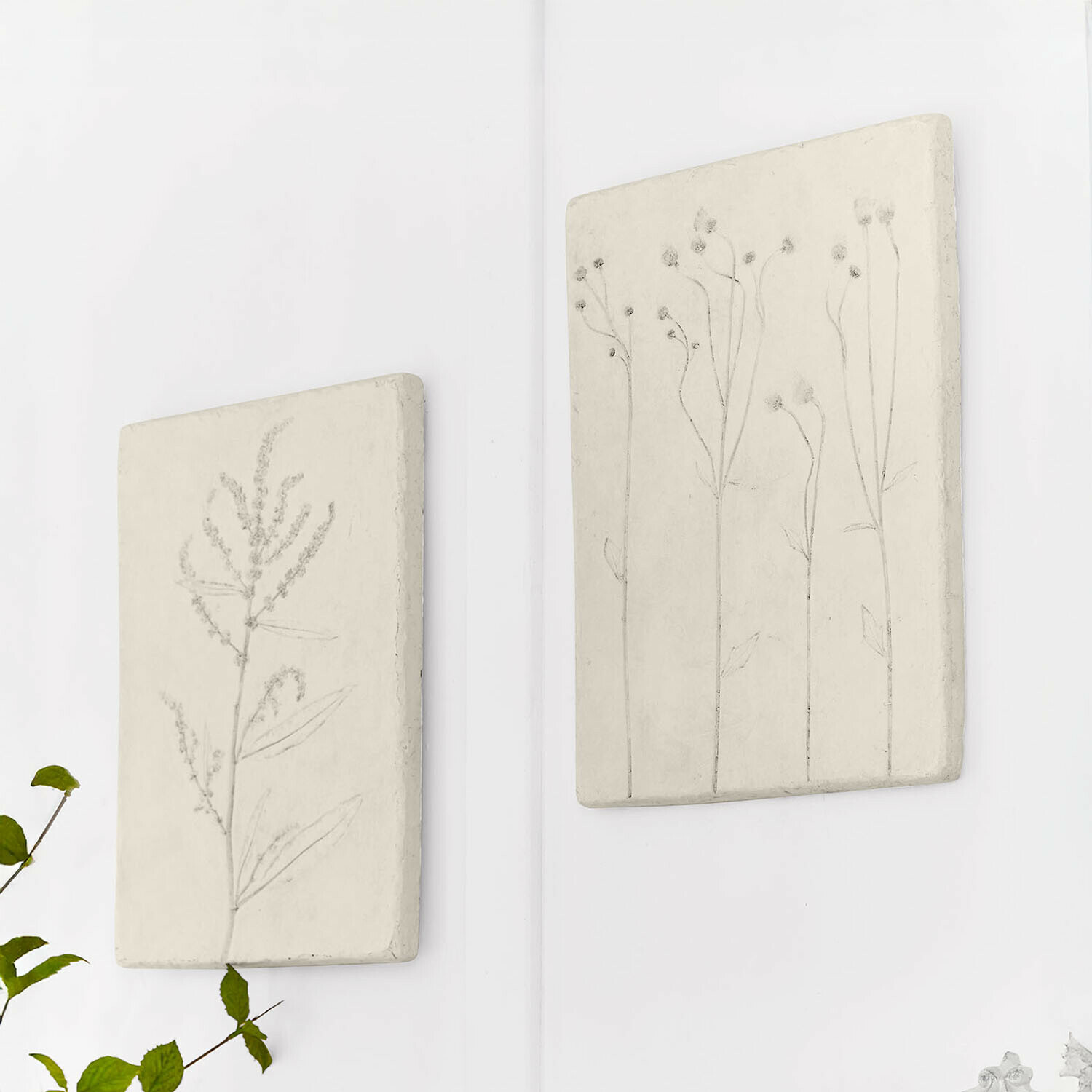 Lot de 2 tableaux Maevara Deux panneaux muraux beiges avec motifs végétaux, décoration murale minimaliste pour intérieur