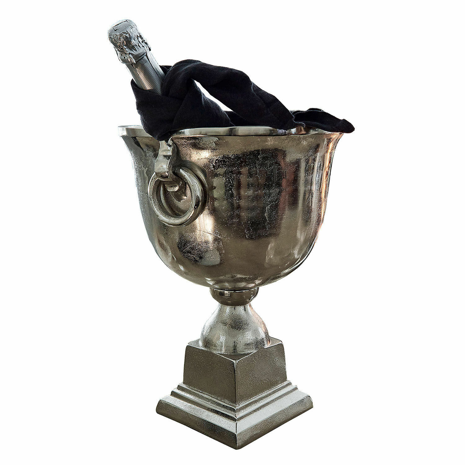Seau à champagne Pewsey Seau à glace en métal argenté avec poignées et bouteille de champagne enveloppée d’un tissu noir