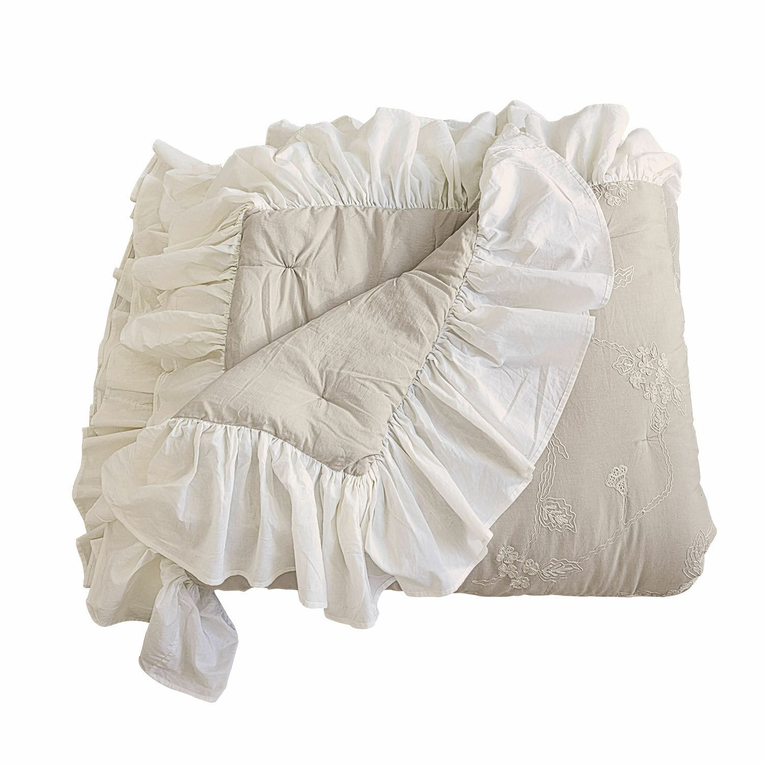 Courtepointe Clarissa Couvre-lit beige en coton avec volant blanc et broderie, linge de lit décoratif