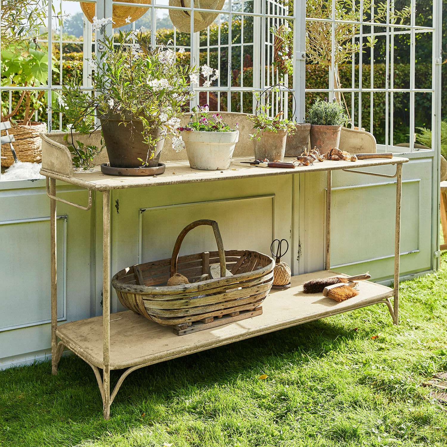 Table de rempotage Banners