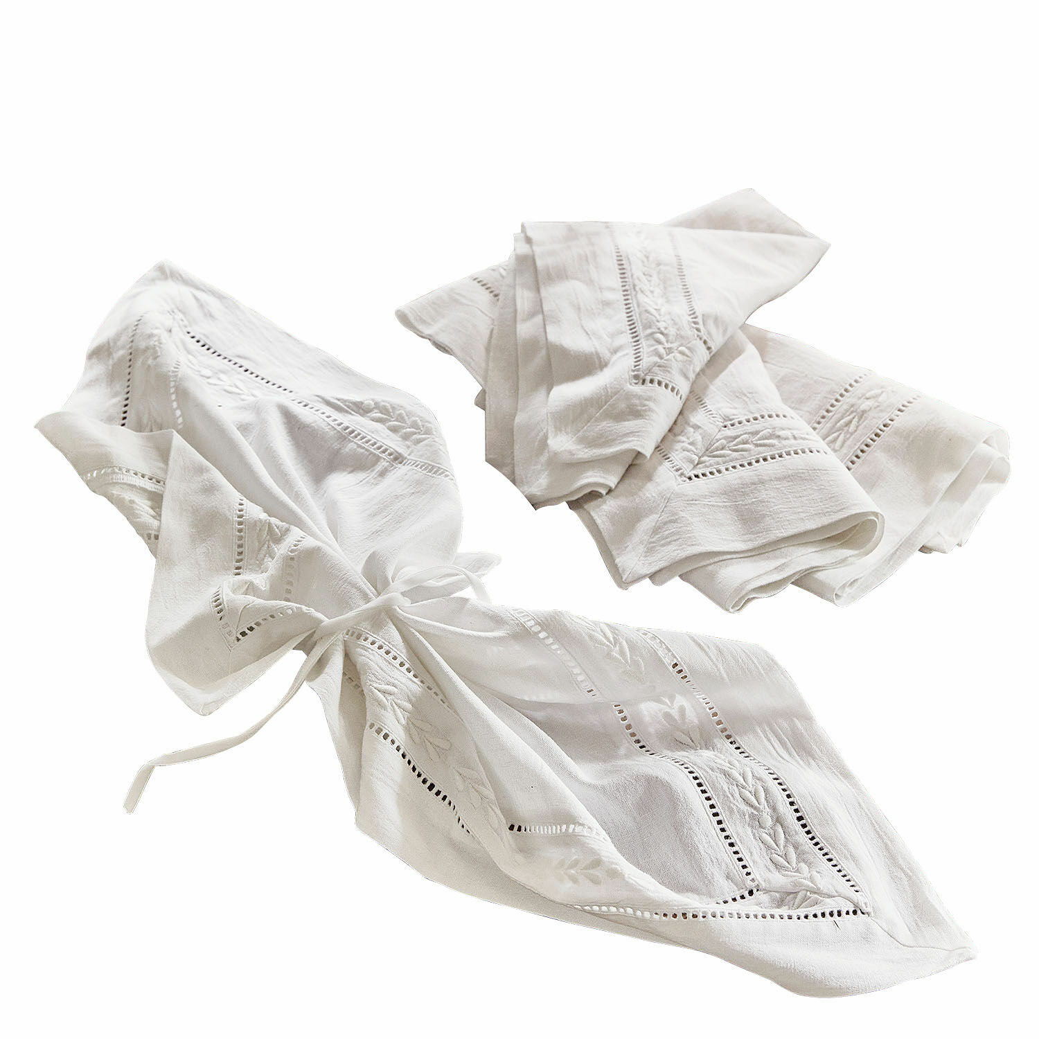 Lot de 4 serviettes de table Ellingford Nappes blanches en lin avec broderie et motifs ajourés, décoration élégante de table