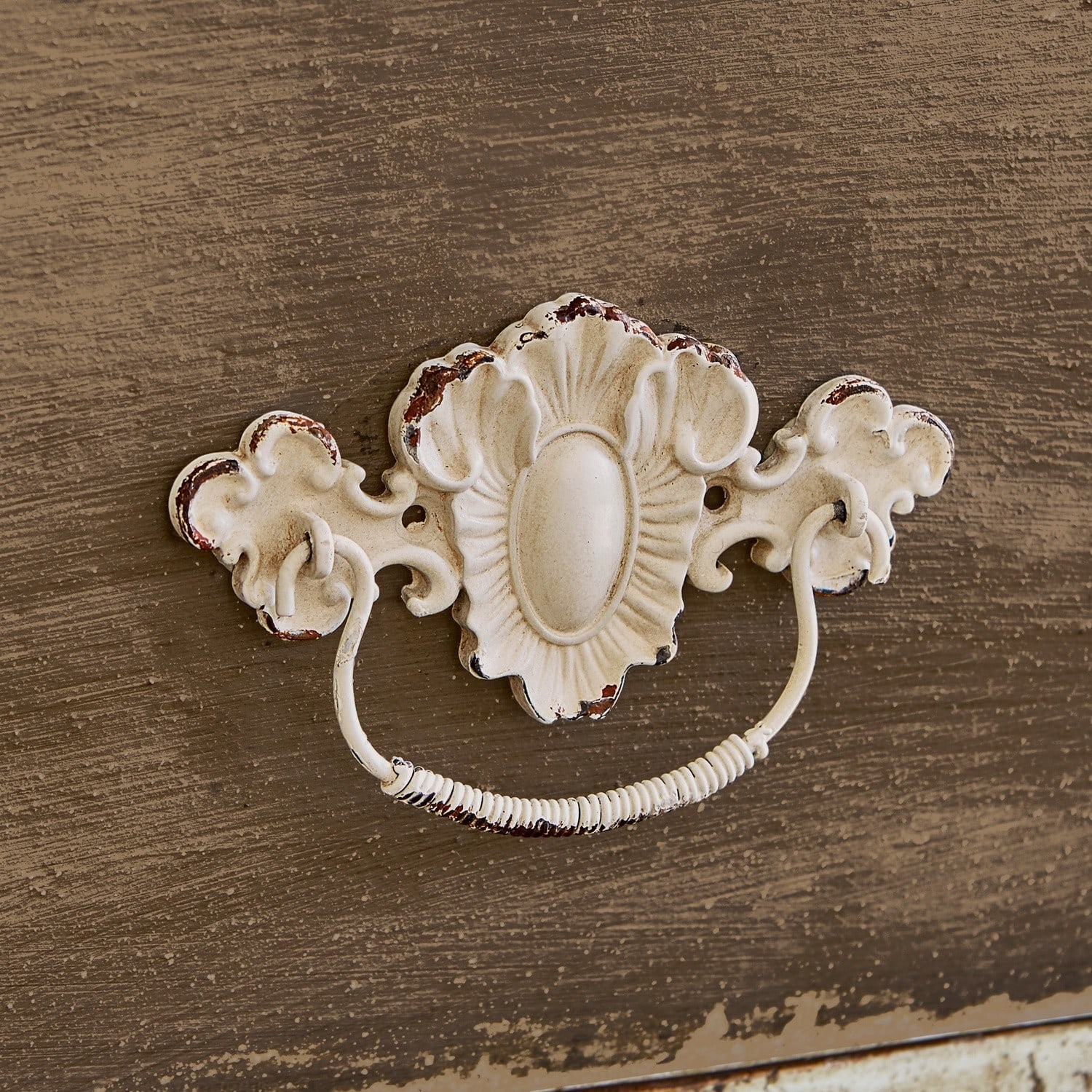 Lot de 4 poignées pour commode Lupiac Poignée de meuble en métal blanc vieilli avec motif décoratif et poignée pour tiroir