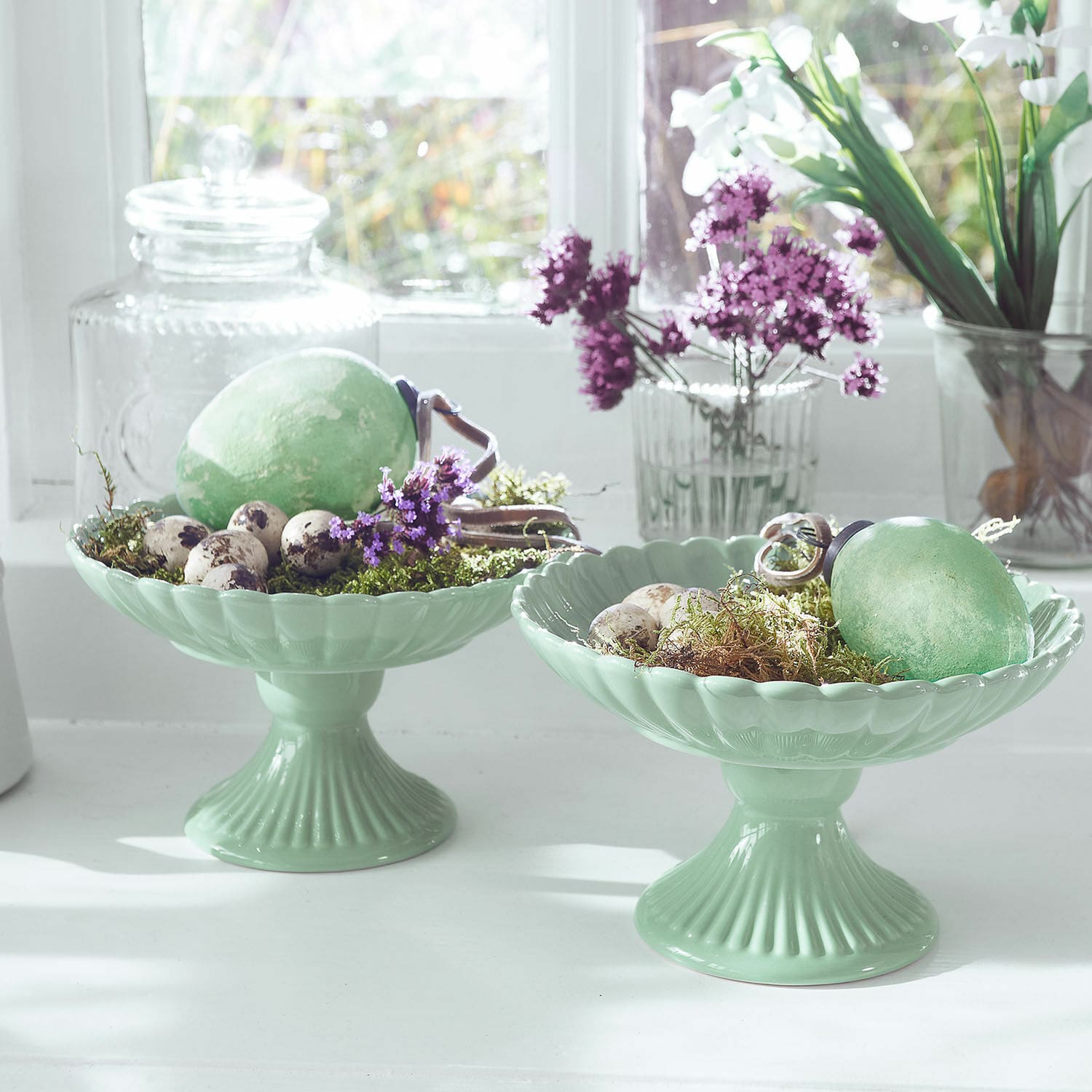 Lot de 2 coupes Zervil Coupe en céramique verte sur pied avec décoration d'œufs et fleurs, décoration printanière lumineuse