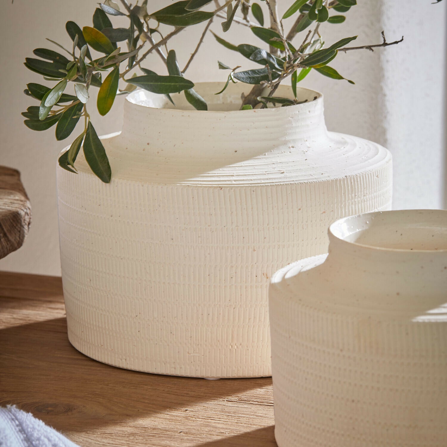 Lot de 2 vases Délavrie