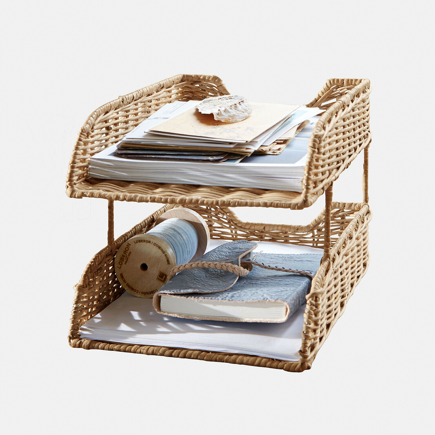 Rangement Brookhavens Organisateur à deux niveaux en rotin naturel avec papiers et carnet pour bureau organisé
