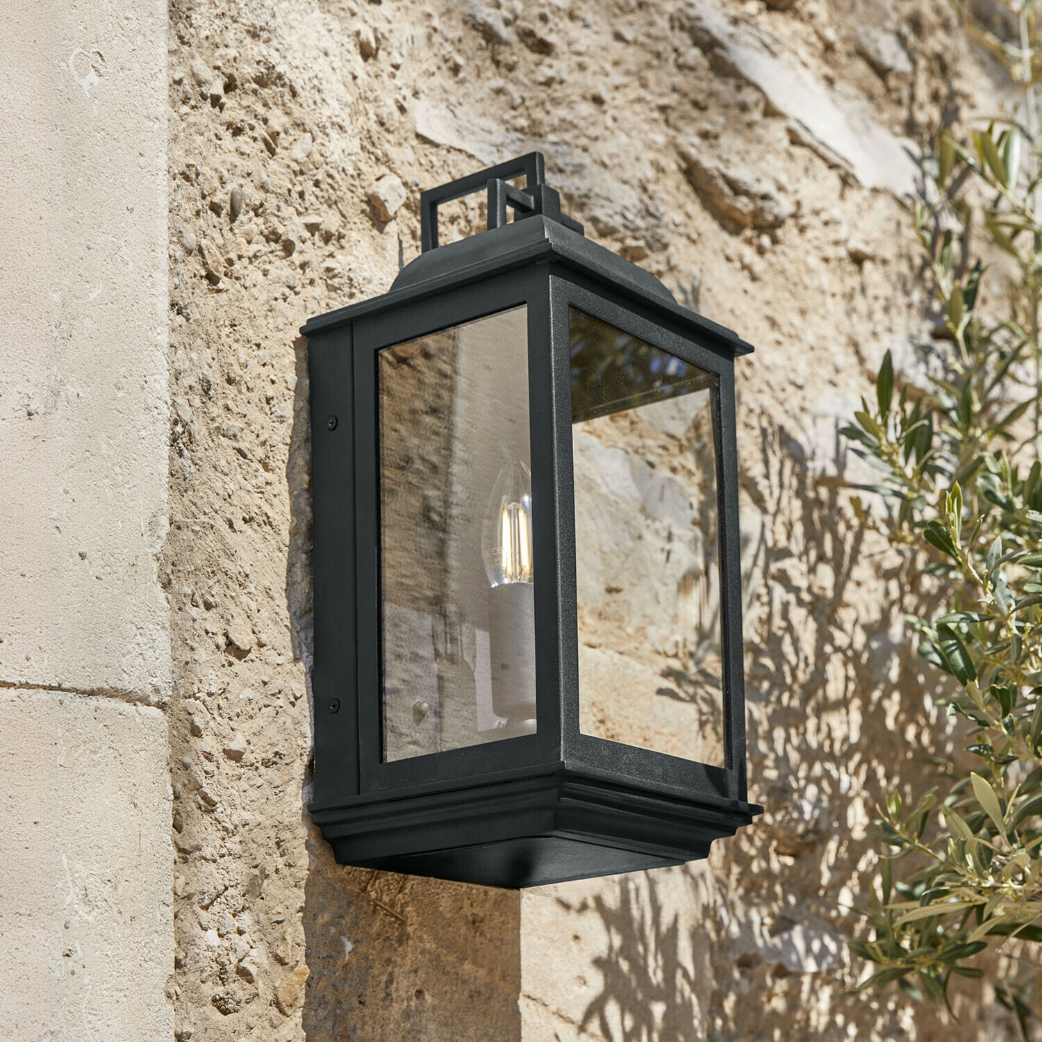 Applique extérieure Tovre Applique murale noire en métal avec verre transparent, éclairage extérieur pour façade de maison