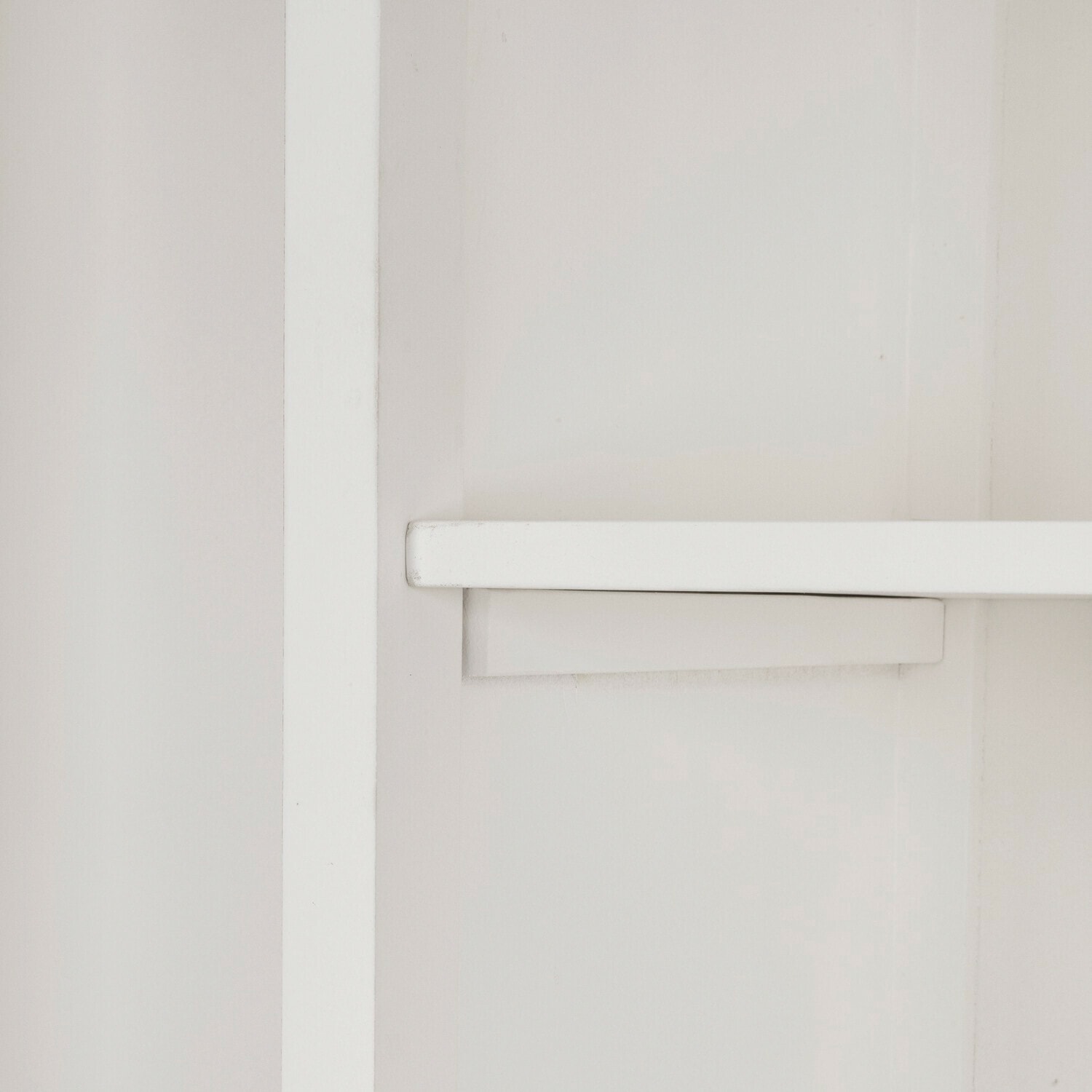 Armoire Elmsworth