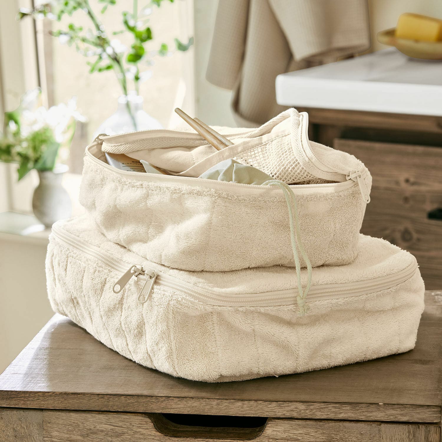Lot de 2 trousses de toilette Invarel Trousse beige en tissu éponge doux avec fermeture éclair pour rangement à la maison