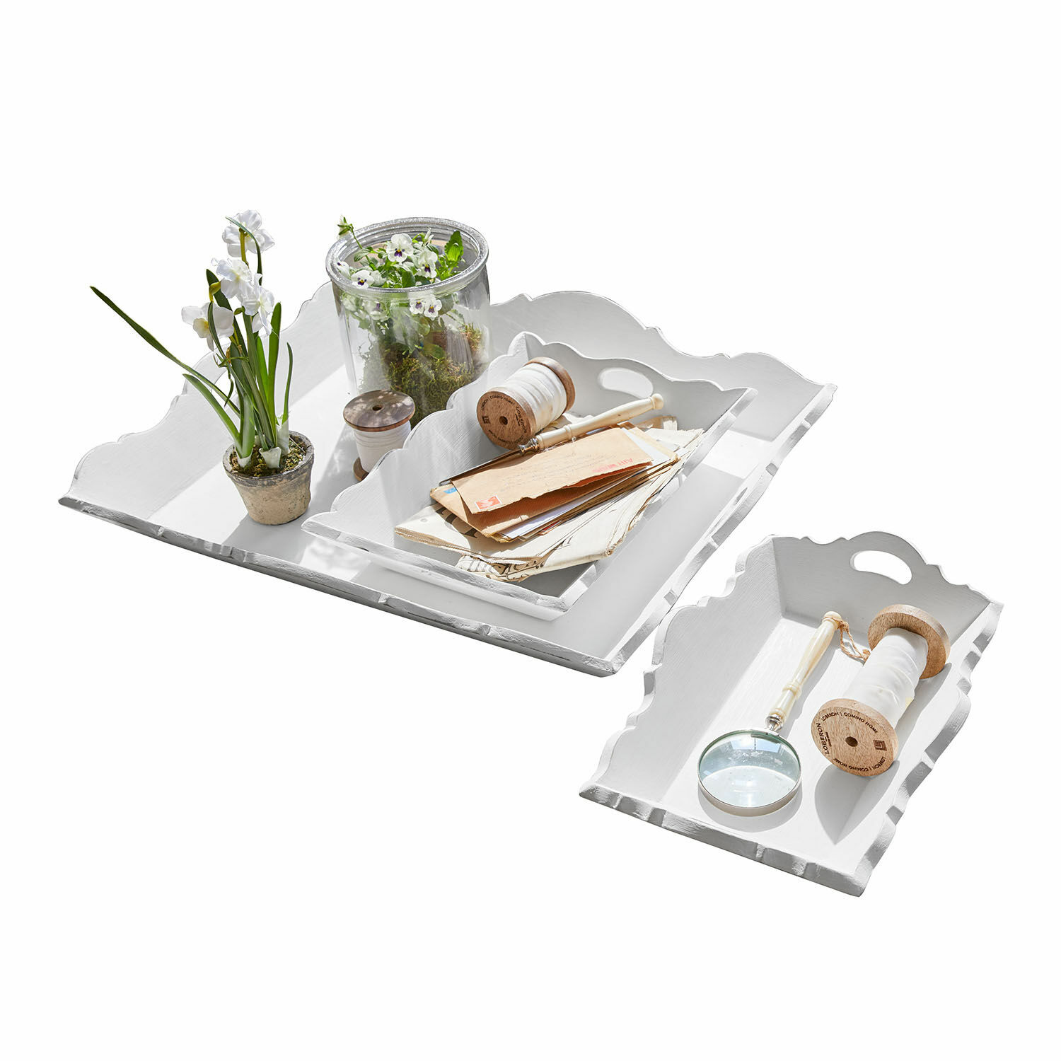 Lot de 3 plateaux Pirelo Ensemble de plateaux en bois blanc avec bords décoratifs, accessoires et décorations d'intérieur