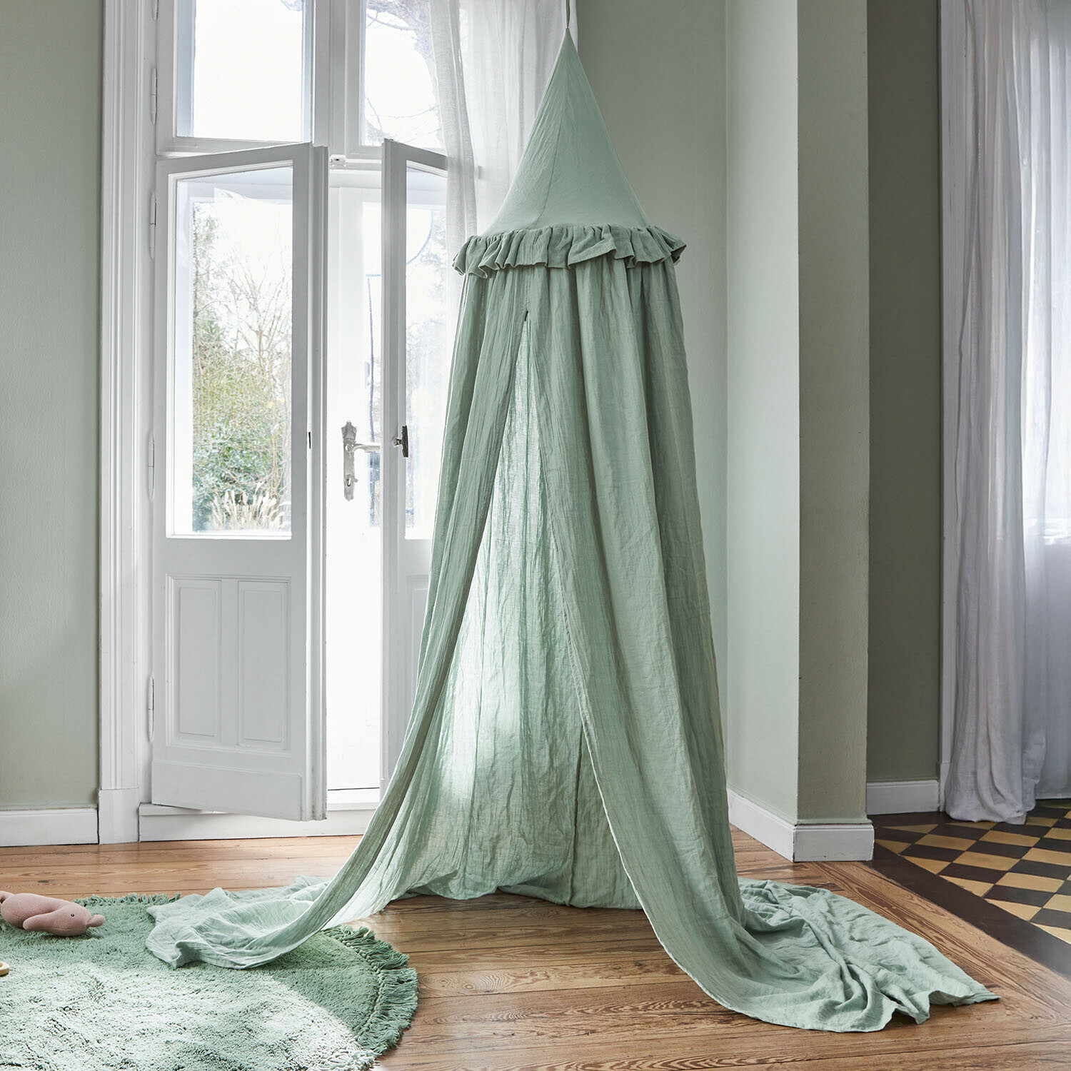 Ciel de lit Nuvinas Ciel de lit vert menthe en lin, tissu léger et décoratif pour chambre d'enfant, ambiance cosy
