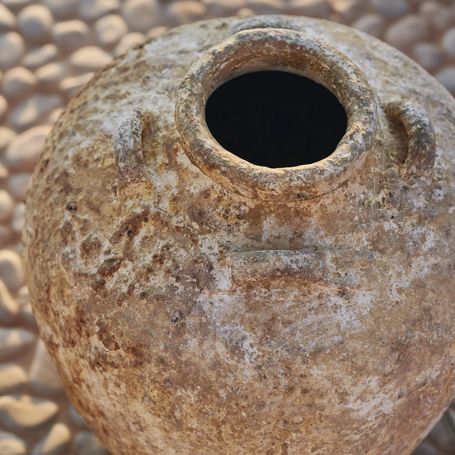 Vase Angrivar