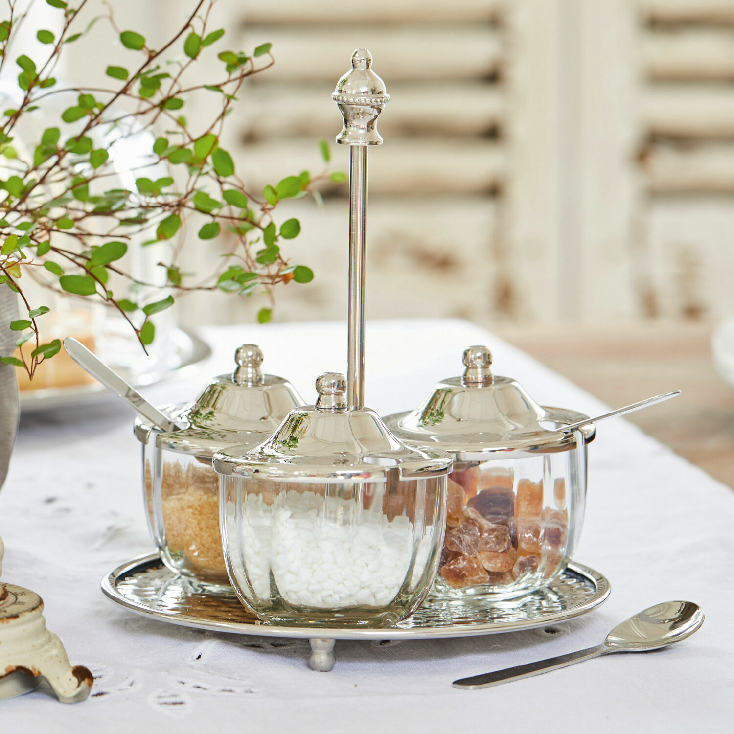 Ensemble assaisonnement Julius Ensemble de pots à sucre en verre avec couvercles métalliques et plateau pour table de cuisine