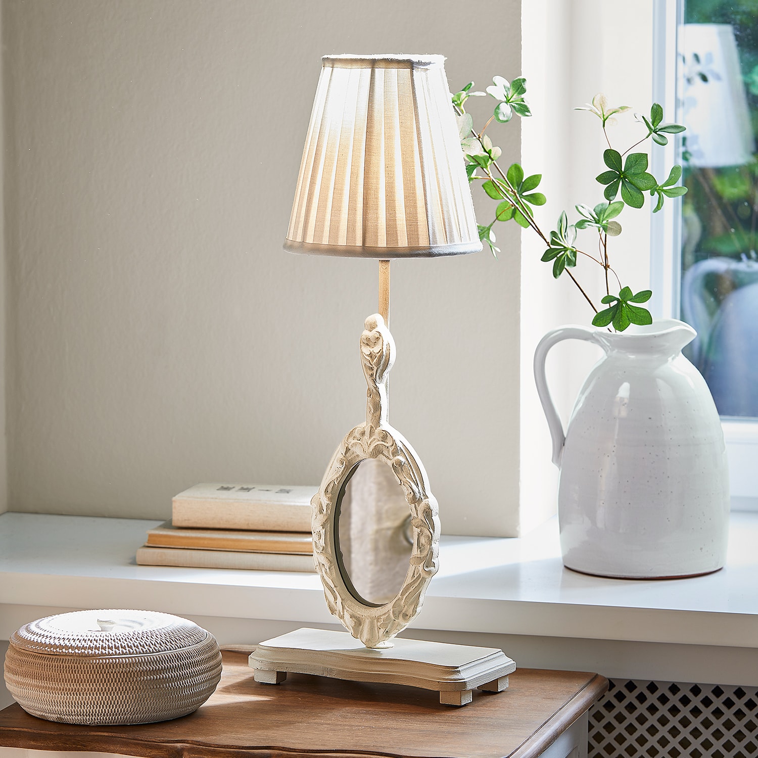 Lampe de table en bois blanc avec abat-jour et miroir décoratif style vintage pour salon