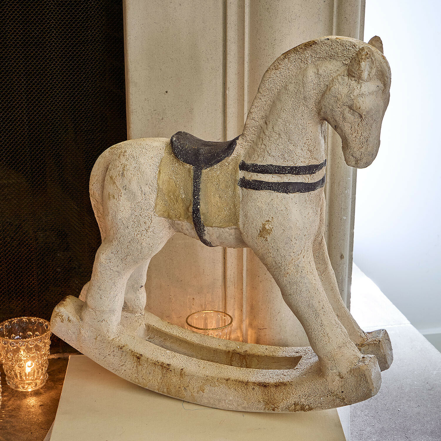Cheval à bascule décoratif Behaag
