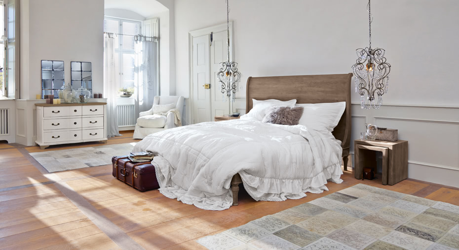 CHAMBRE À COUCHER MODERNE À LA FRANÇAISE