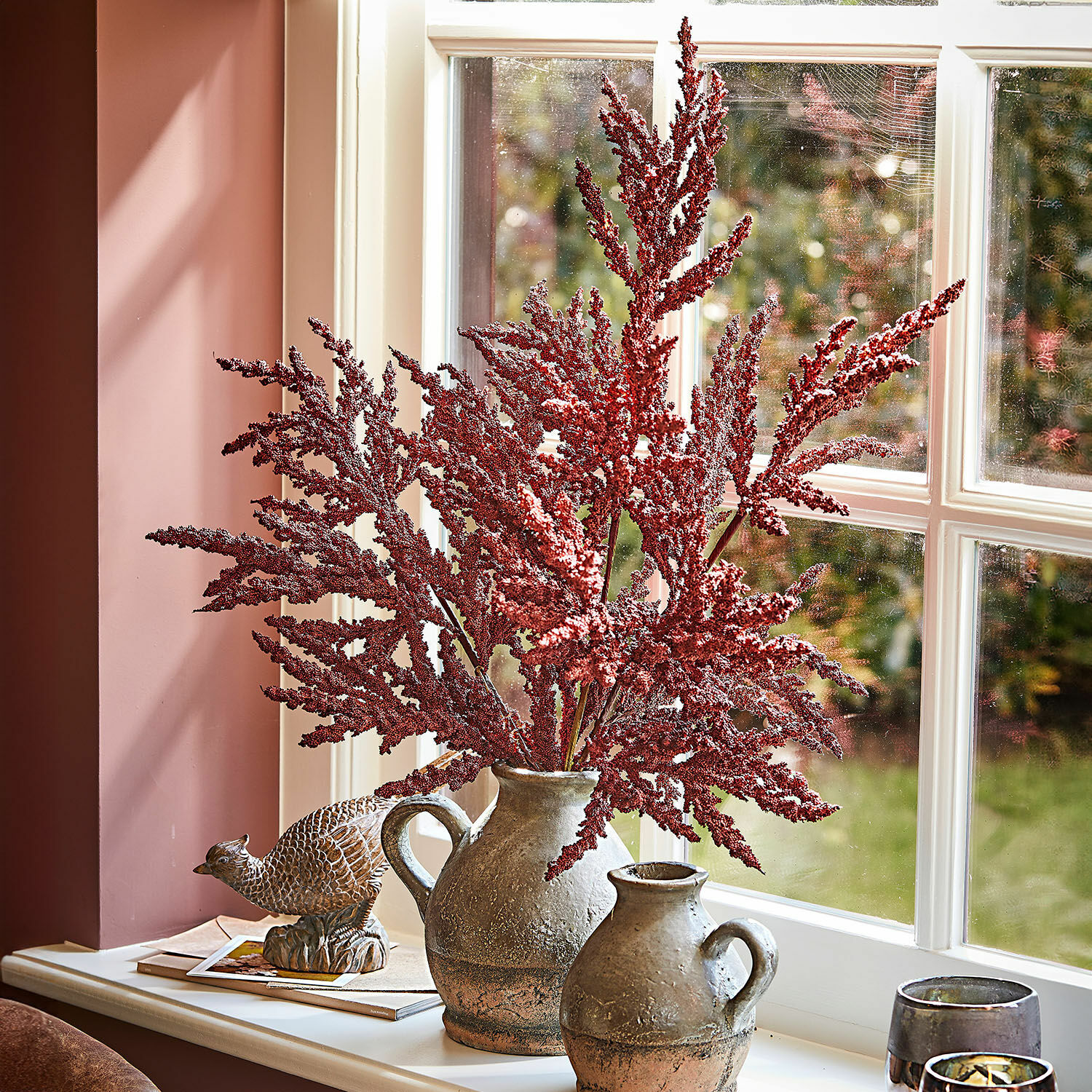 Lot de 3 fleurs décoratives Trivane Vases en céramique avec fleurs rouges séchées sur le rebord de fenêtre, décoration intérieure rustique