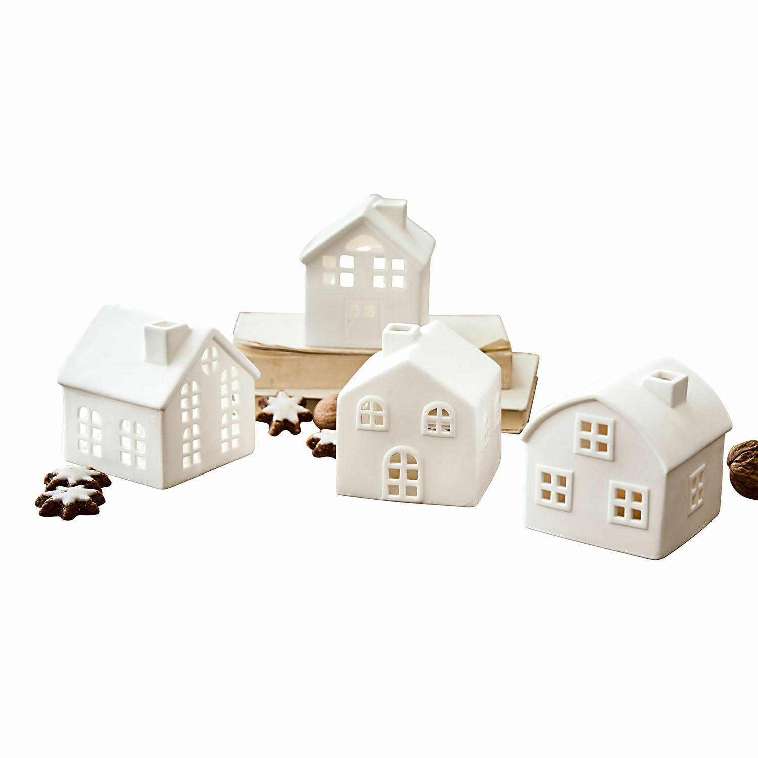 Lot de 4 photophores Country Maisons décoratives blanches en céramique avec ouvertures lumineuses, décoration de Noël avec biscuits et noix