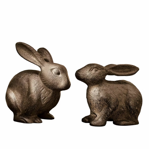 Deux figurines de lapins en métal brun pour décoration intérieure et extérieure