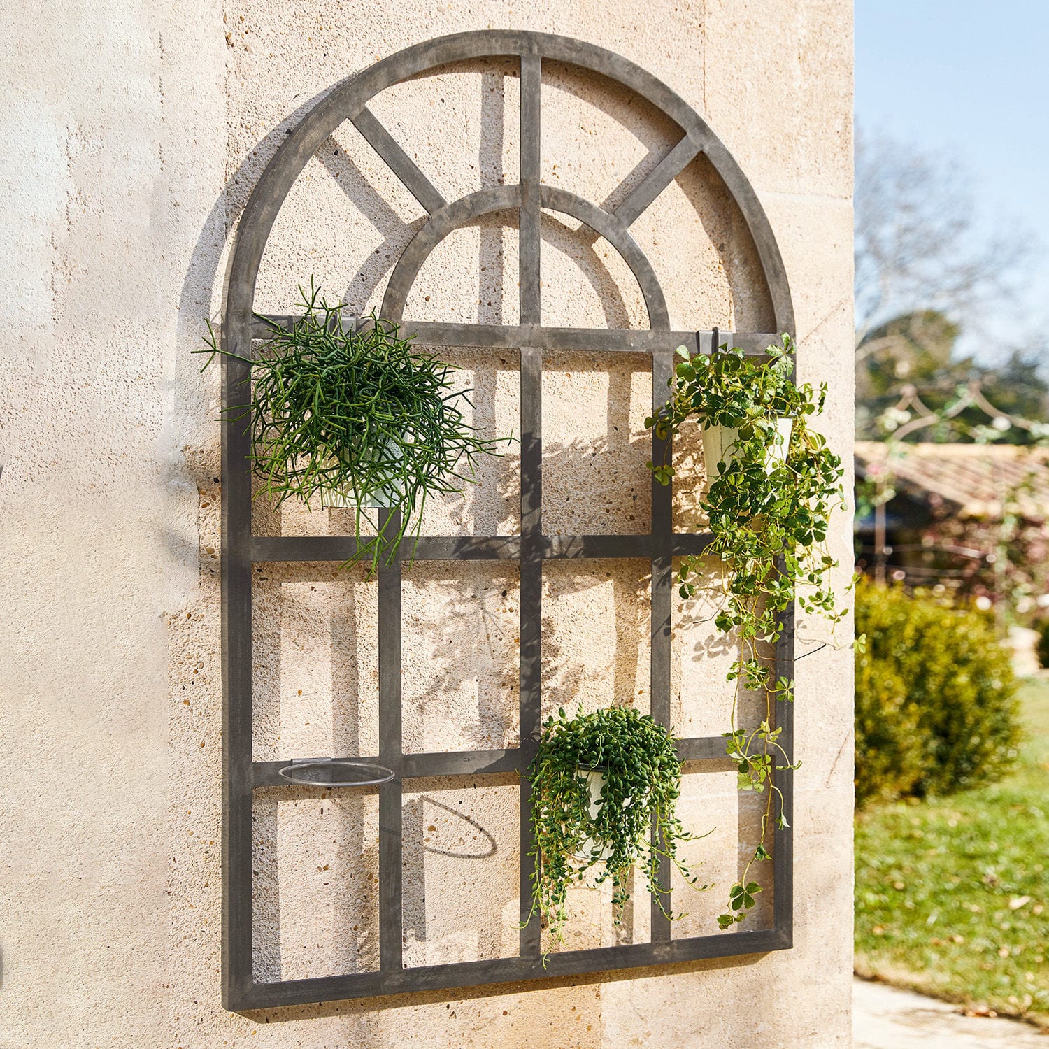 Étagère à plantes Villandor Treillis mural en métal noir avec étagères pour pots de fleurs pour décoration extérieure