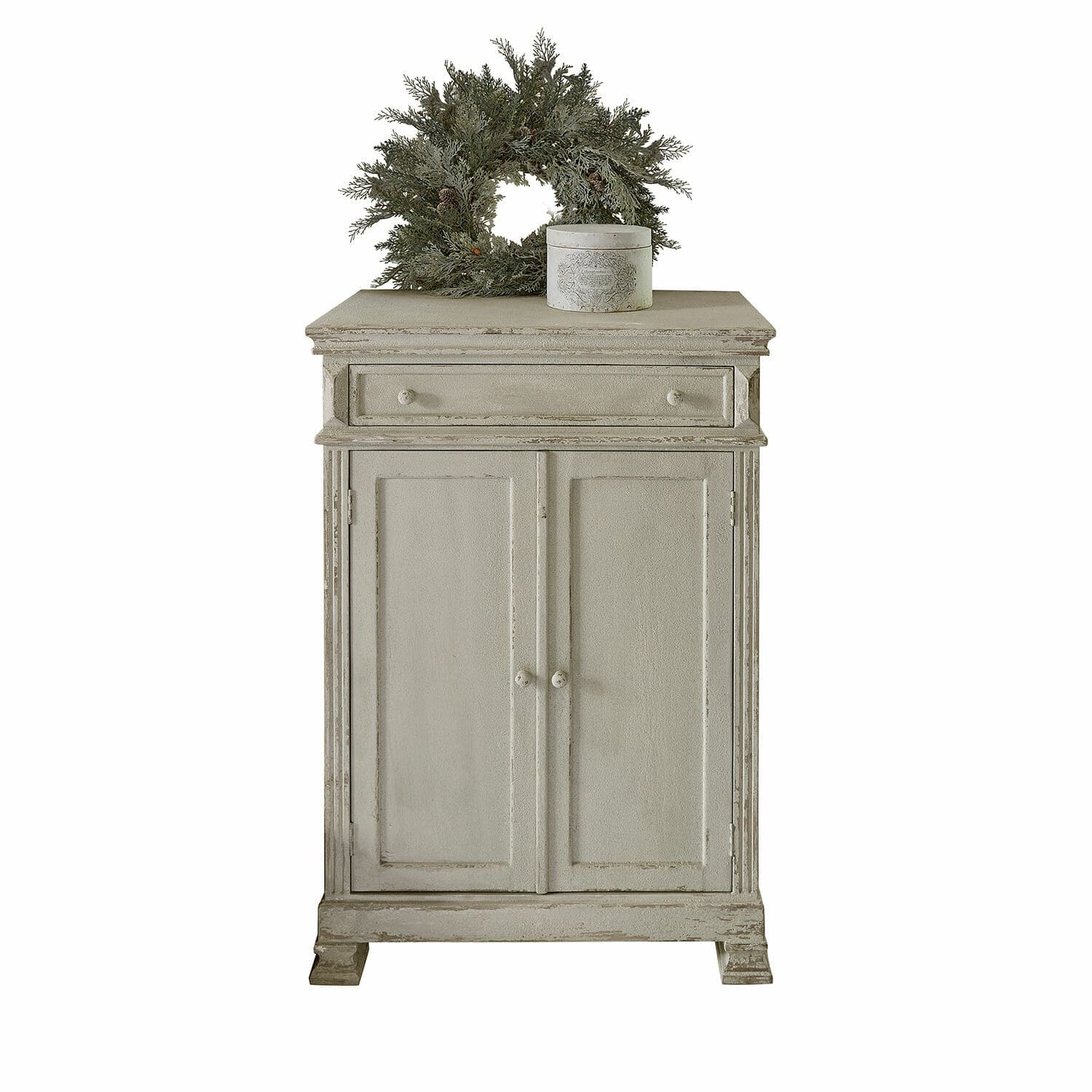 Commode Héloinette Commode grise en bois avec tiroir et portes, décorée d'une couronne verte et d'une boîte
