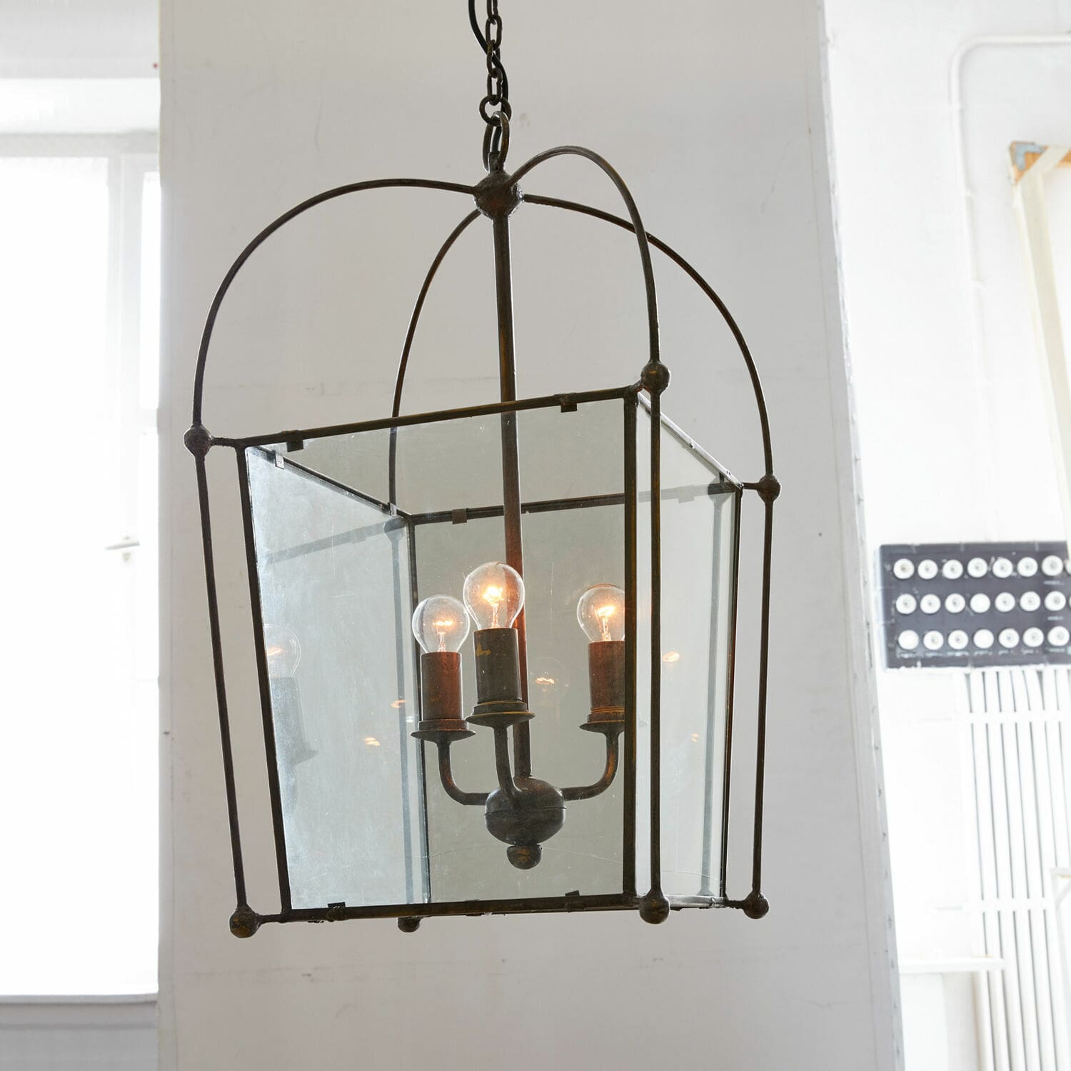 Lustre Sèvres Suspension en métal et verre style vintage avec trois ampoules, luminaire décoratif pour plafond