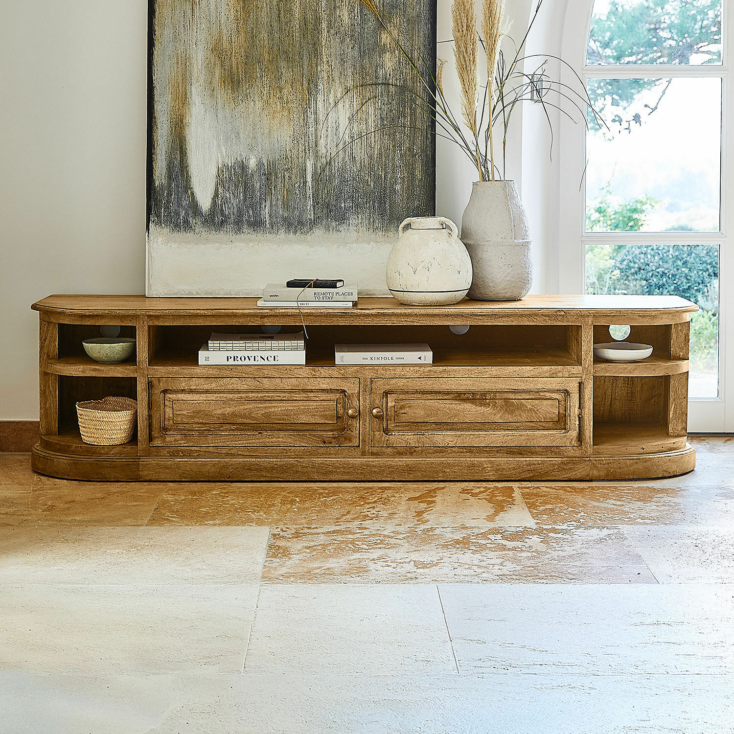 Buffet bas Wendalique Meuble TV en bois naturel avec étagères et tiroirs pour salon élégant
