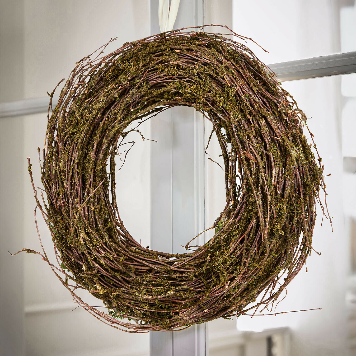 Couronne Finnmarken Couronne naturelle en branches et mousse marron-vert pour décoration de porte et intérieur