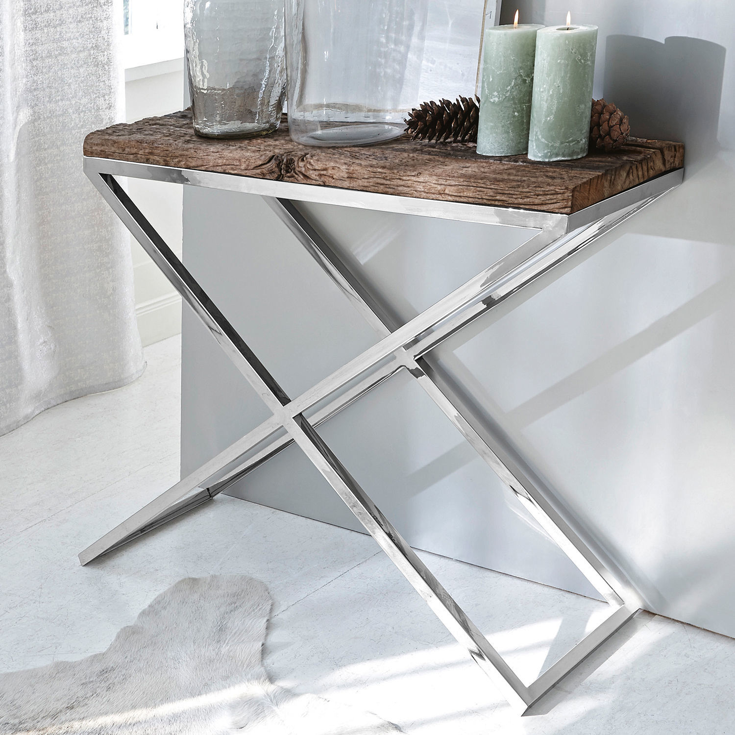 Console Conor Console avec plateau en bois et base métallique argentée, meuble moderne pour salon élégant