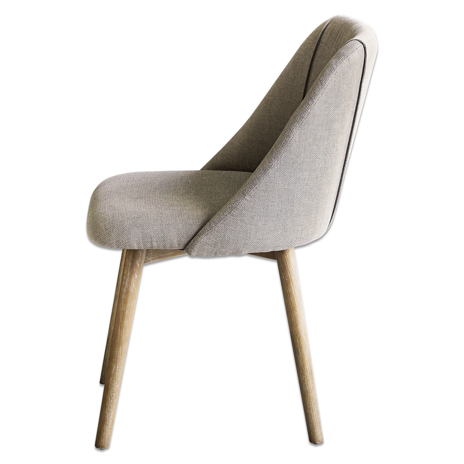 Chaise Holmes