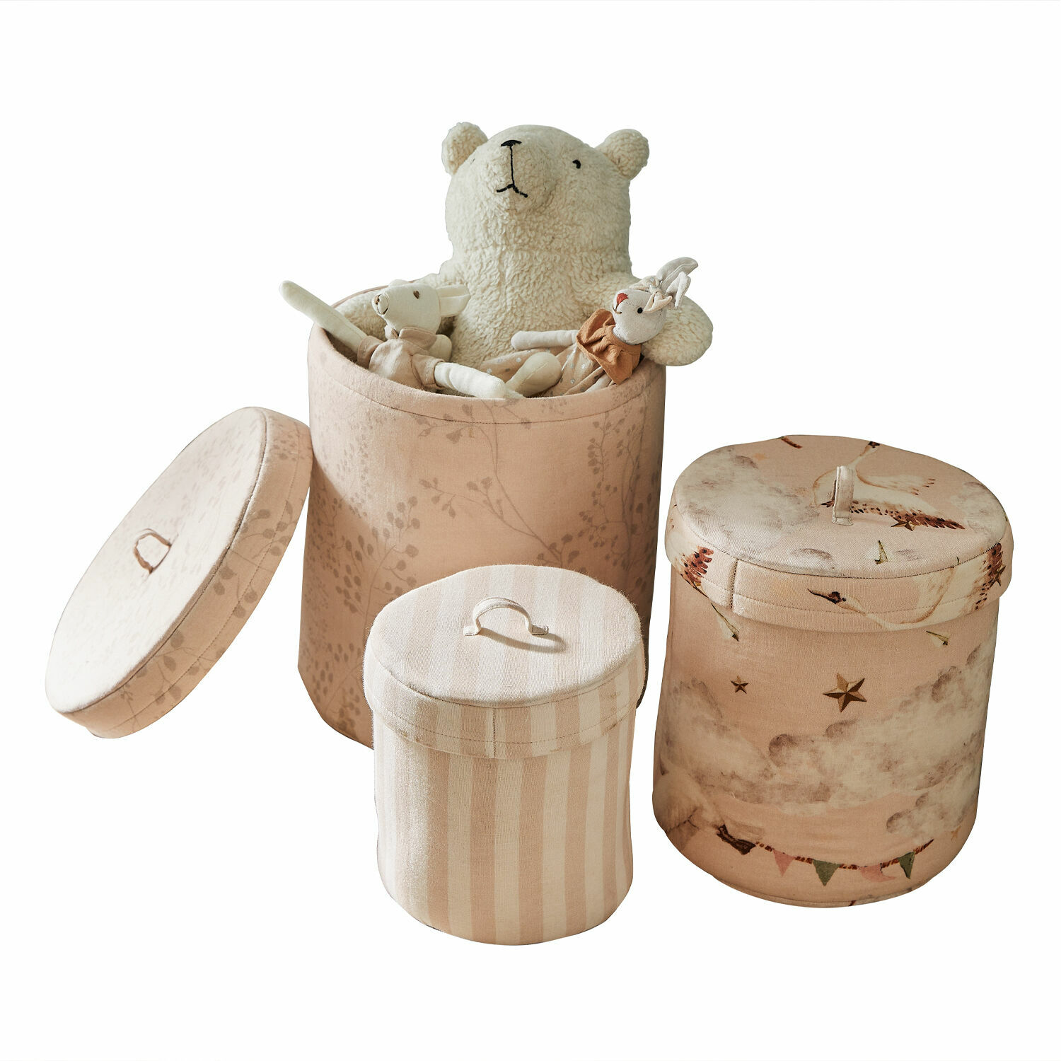 Lot de 3 boîtes Bellise Trois boîtes de rangement en tissu beige avec couvercles, parfaites pour jouets et décorations