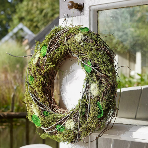 Couronne naturelle en mousse et branches avec feuilles vertes, décoration de porte extérieure